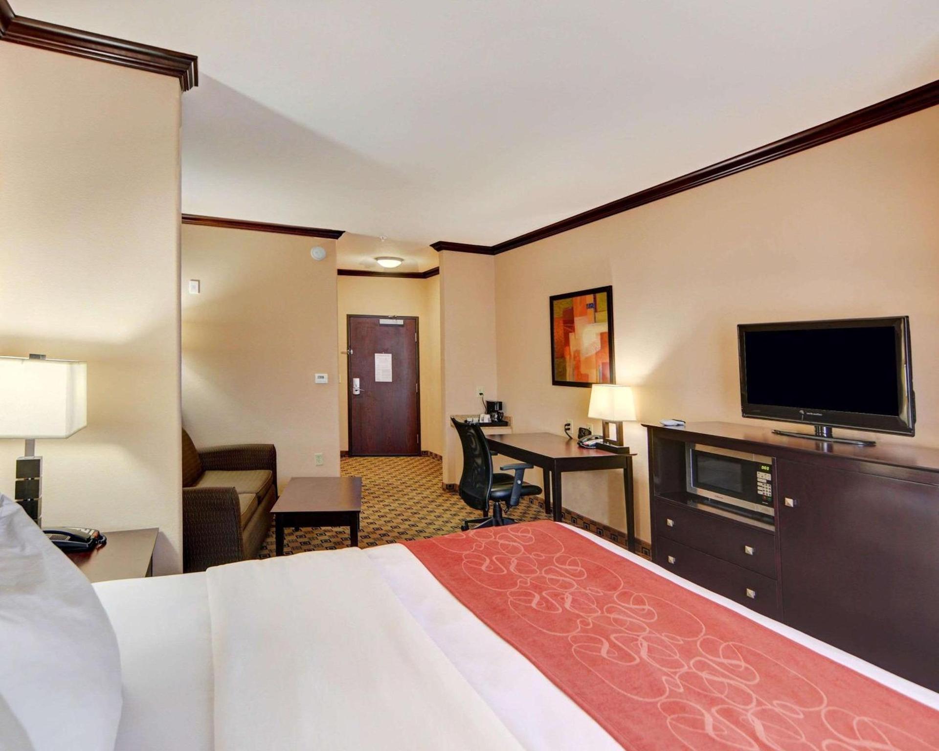 Comfort Suites Kilgore photo 8