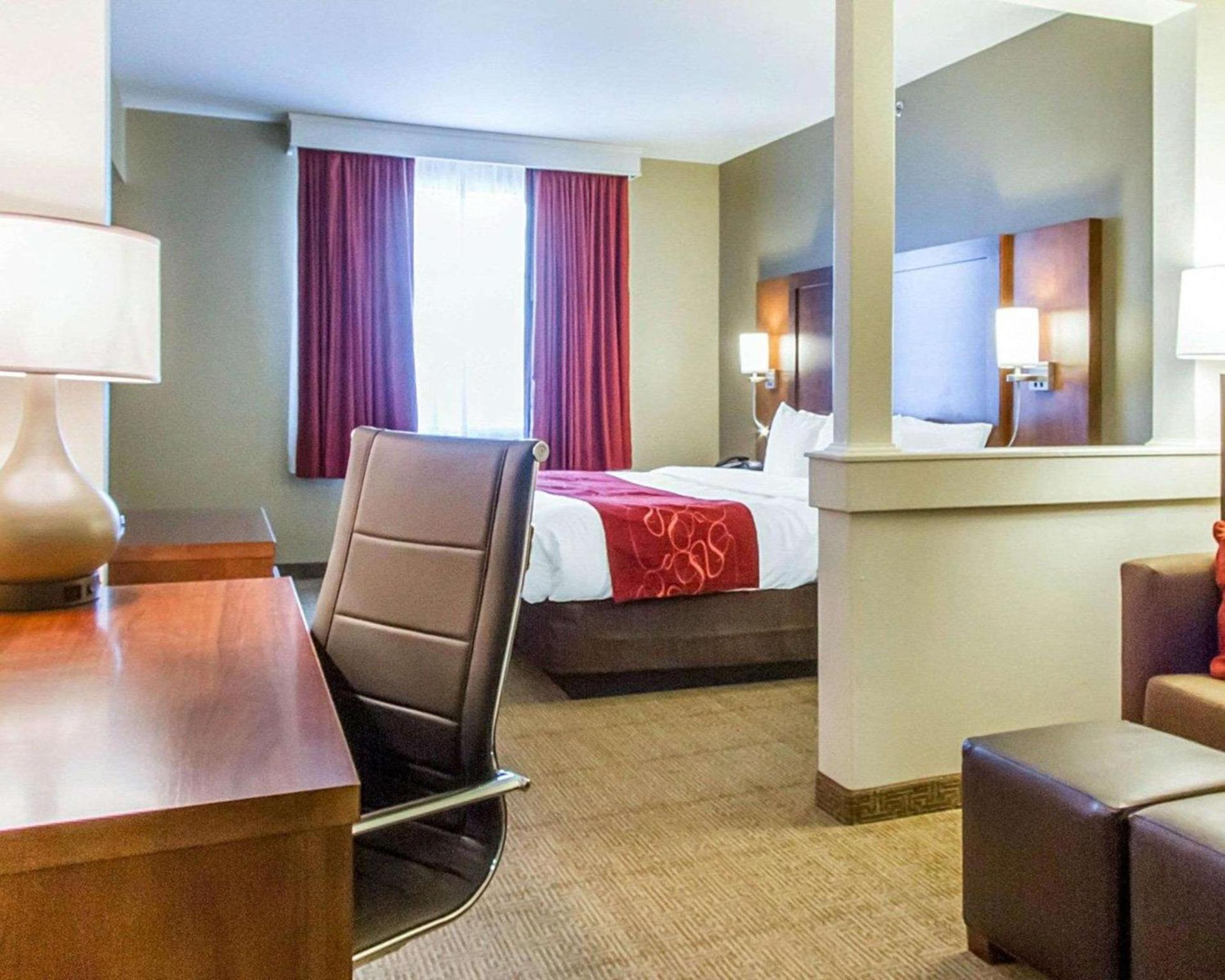 Comfort Suites Abilene Central photo 14