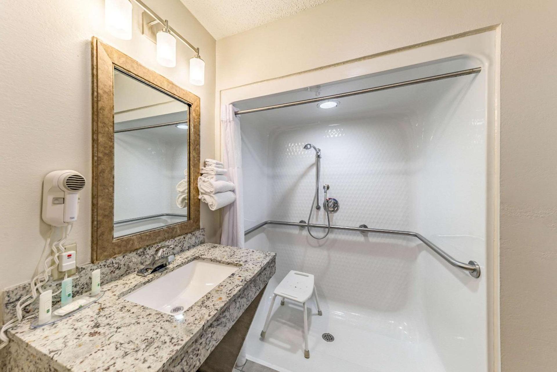 Quality Inn Allen - Plano East photo 14