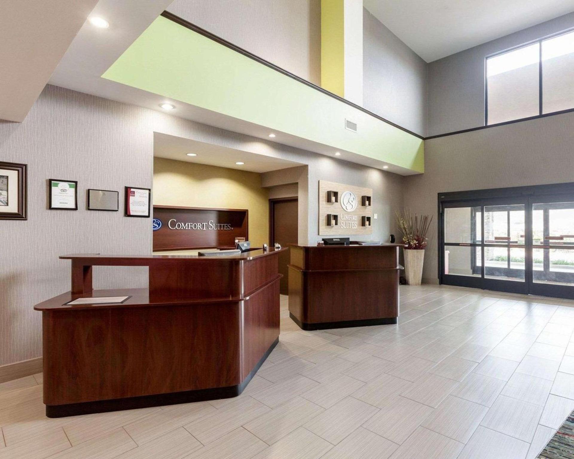 Comfort Suites Greenville photo 5
