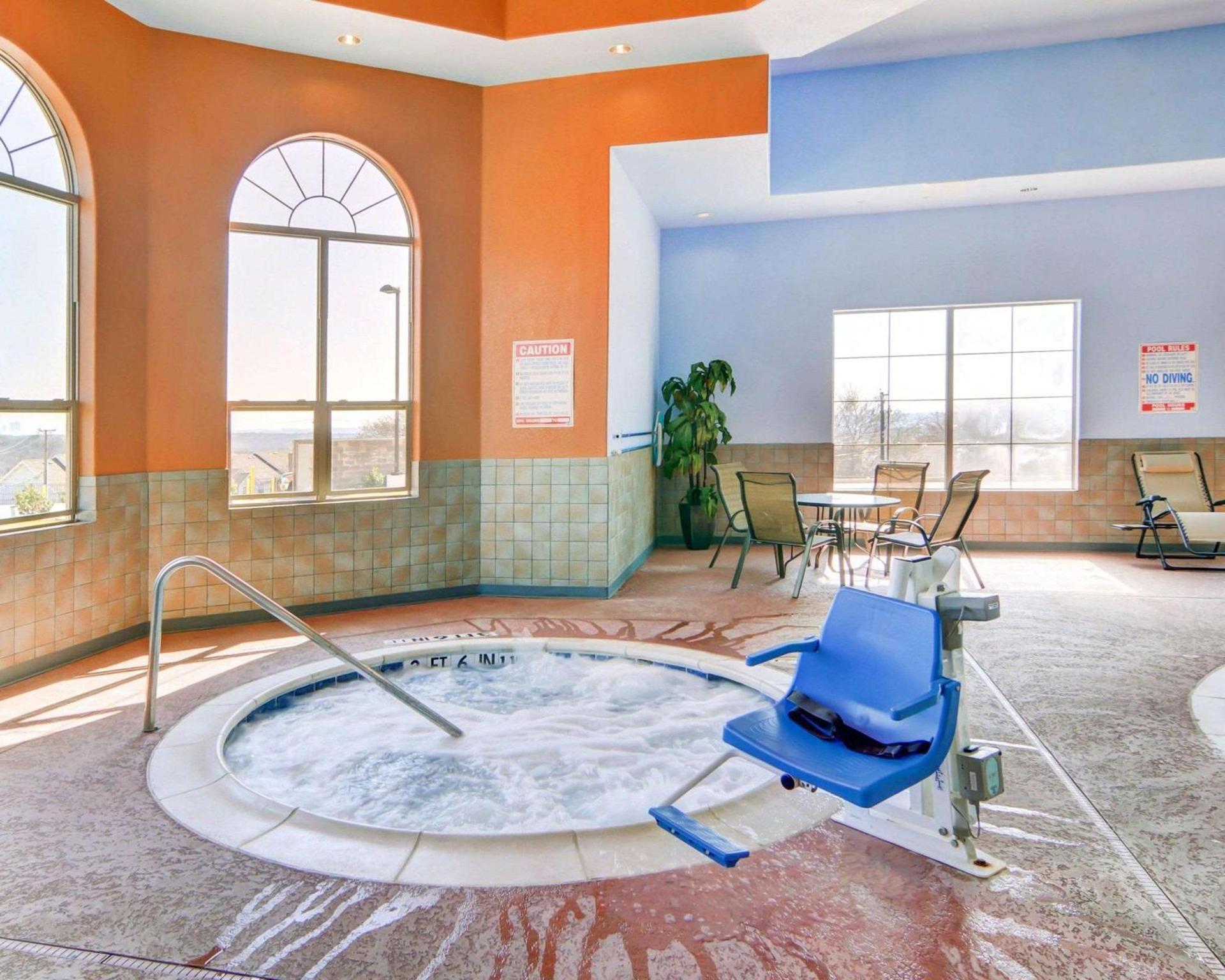 Comfort Suites Lake Worth photo 16