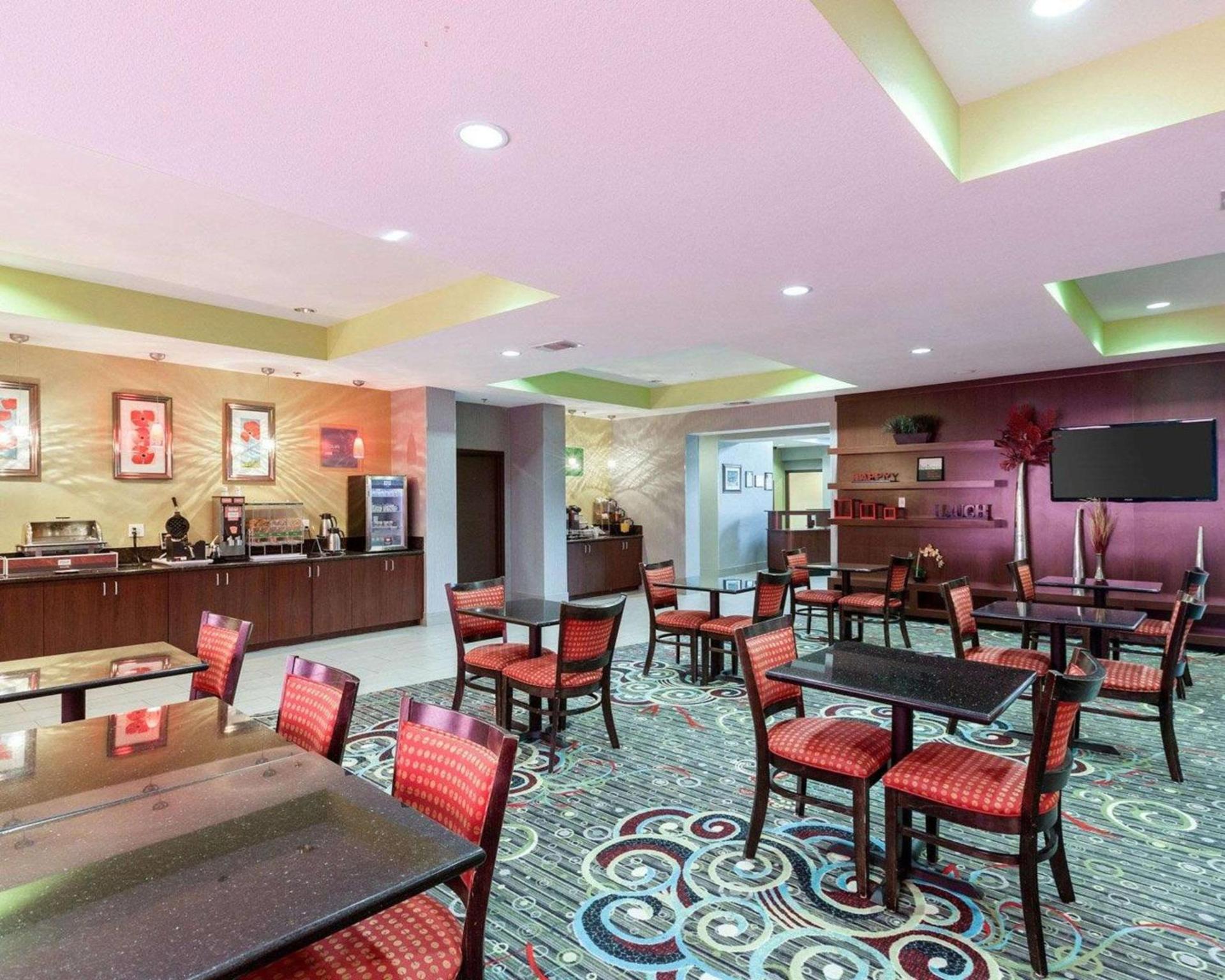 Comfort Suites Greenville photo 30