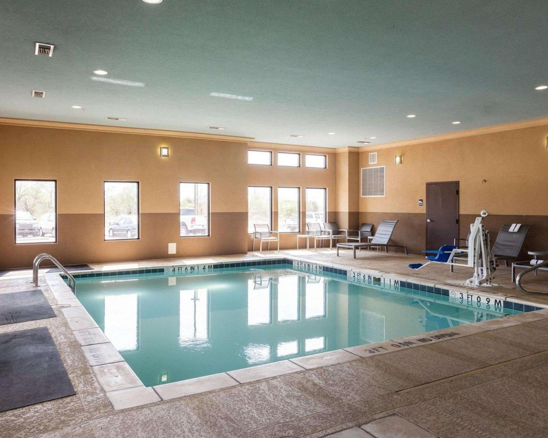 Comfort Suites Greenville photo 21