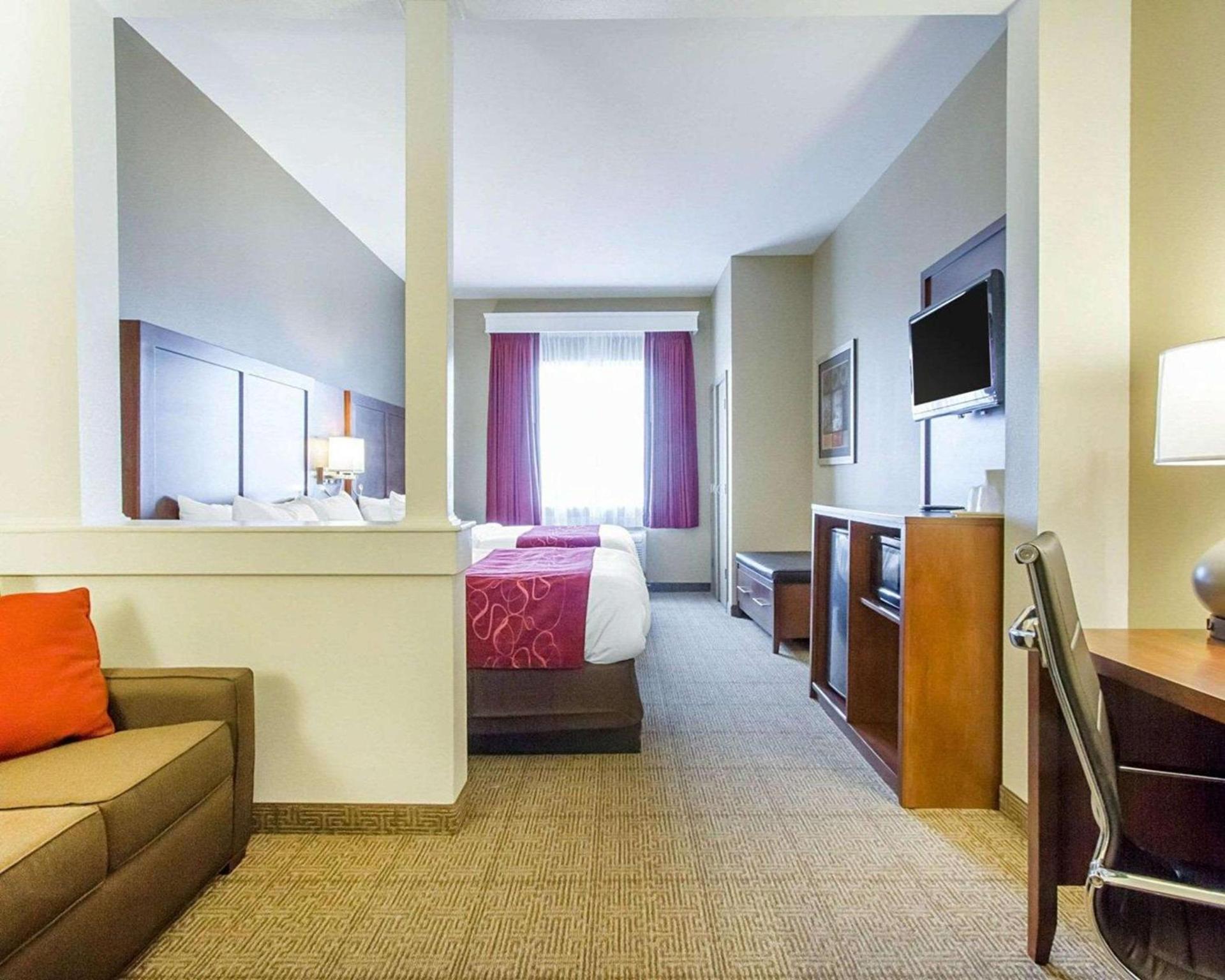 Comfort Suites Abilene Central photo 15
