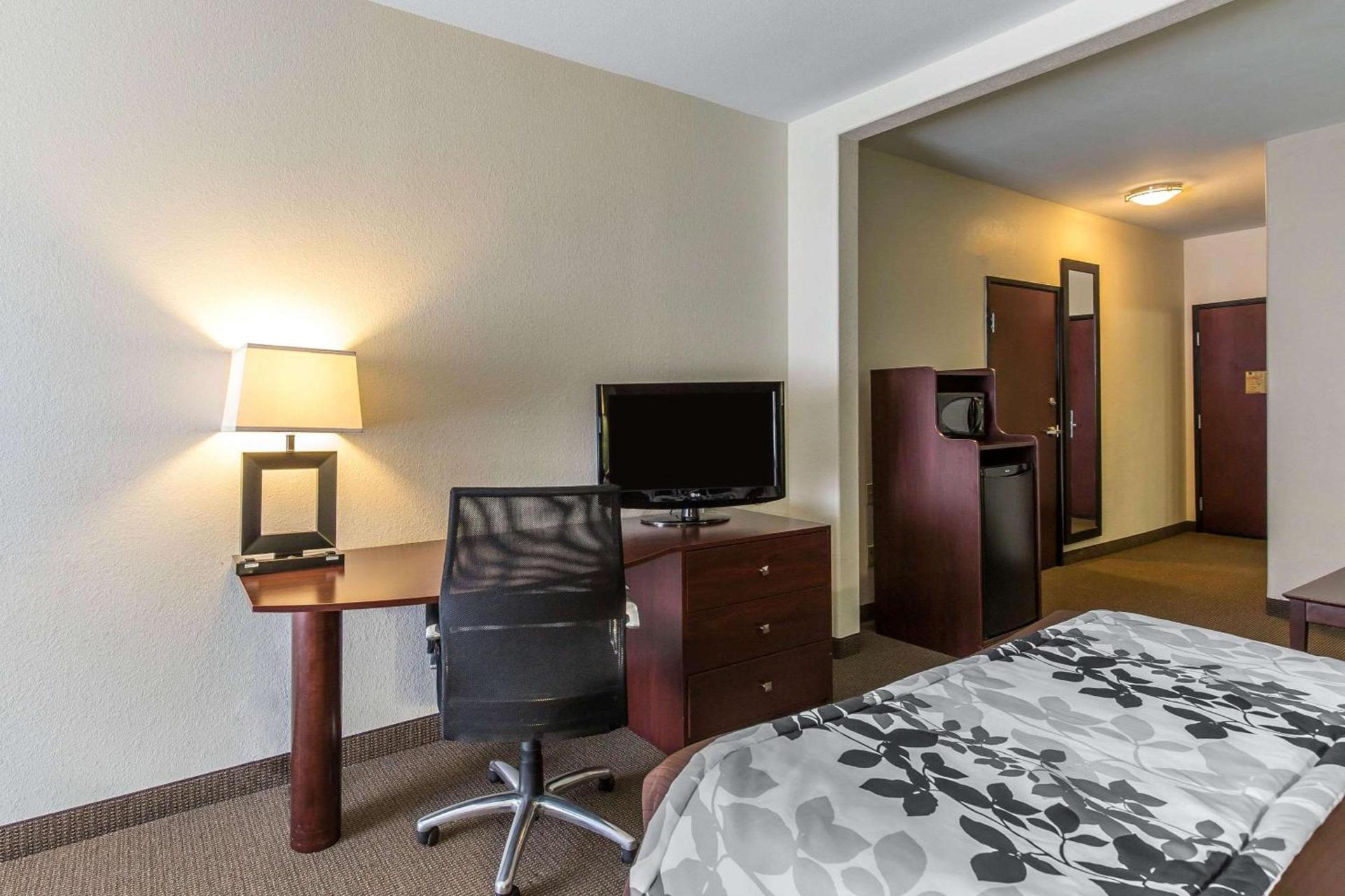 Sleep Inn & Suites Bush Intercontinental - IAH East photo 20