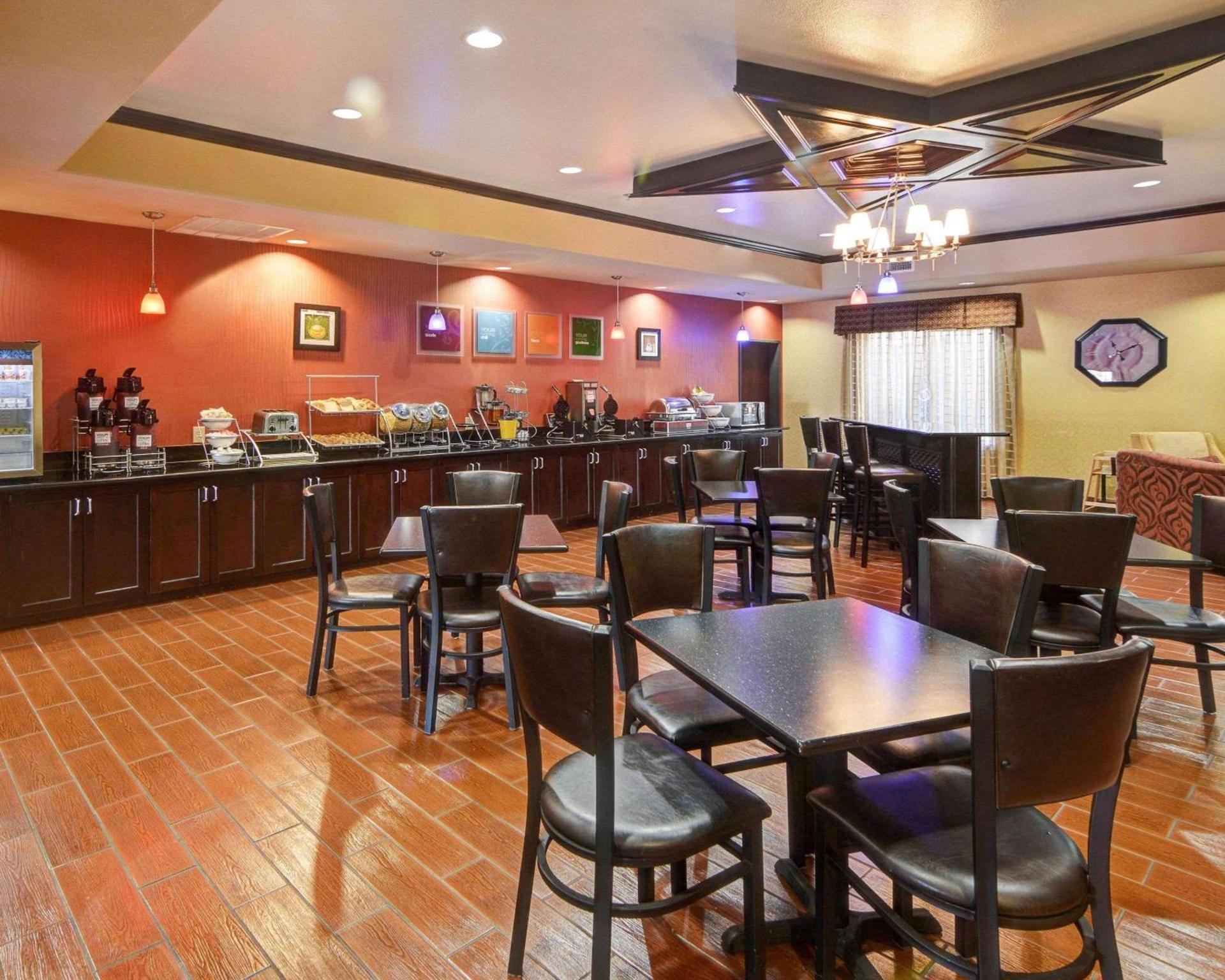 Comfort Suites Lake Worth photo 25