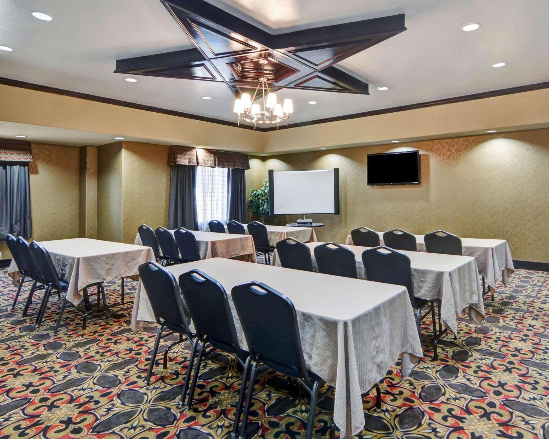 Comfort Suites Lake Worth photo 21