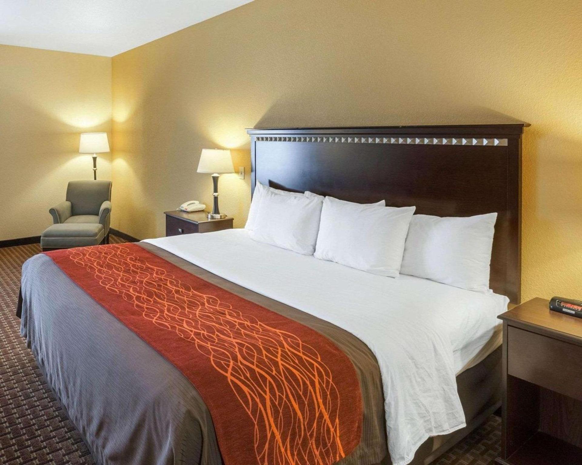 Comfort Inn & Suites Regional Medical Center photo 9