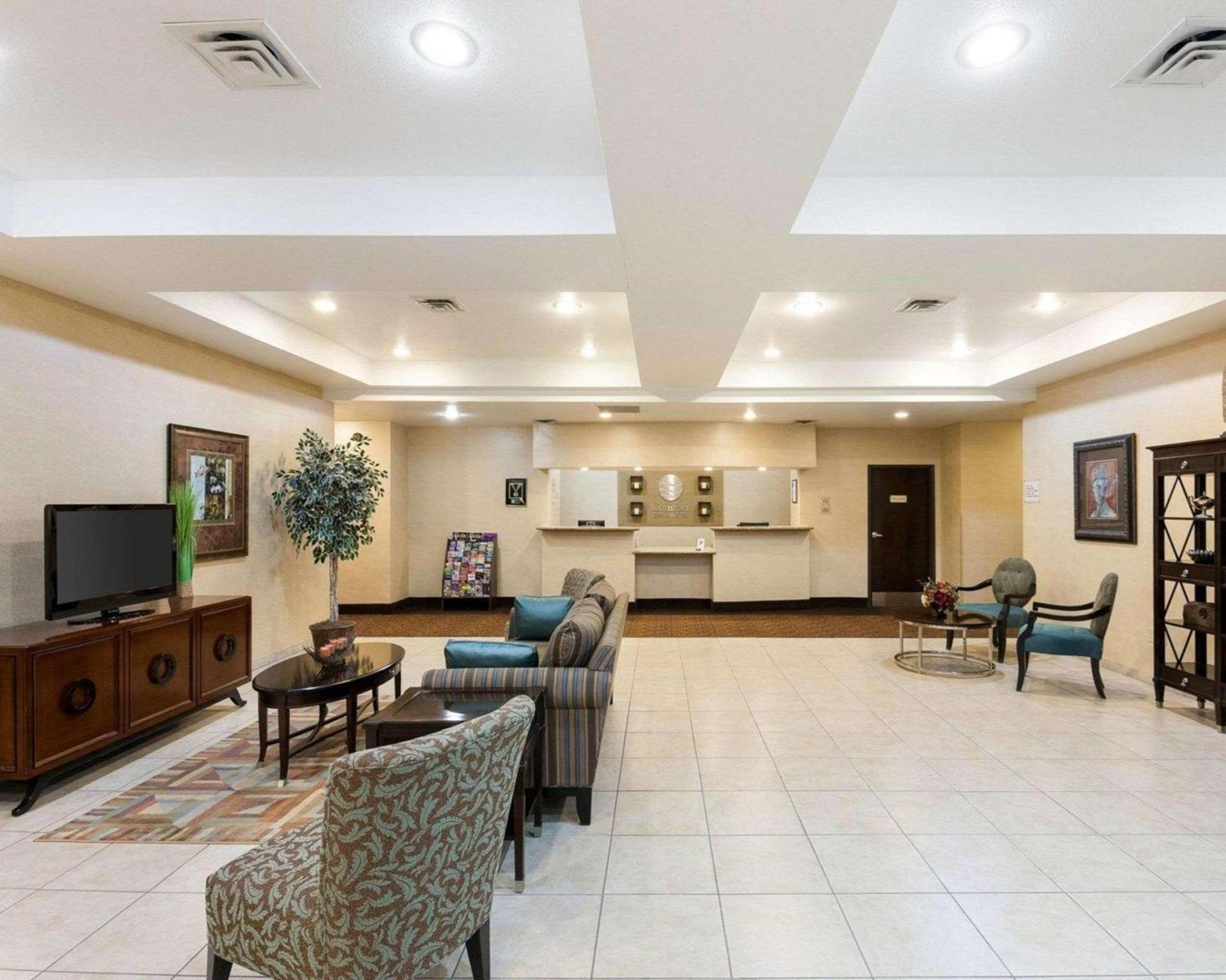 Comfort Inn & Suites Regional Medical Center photo 5