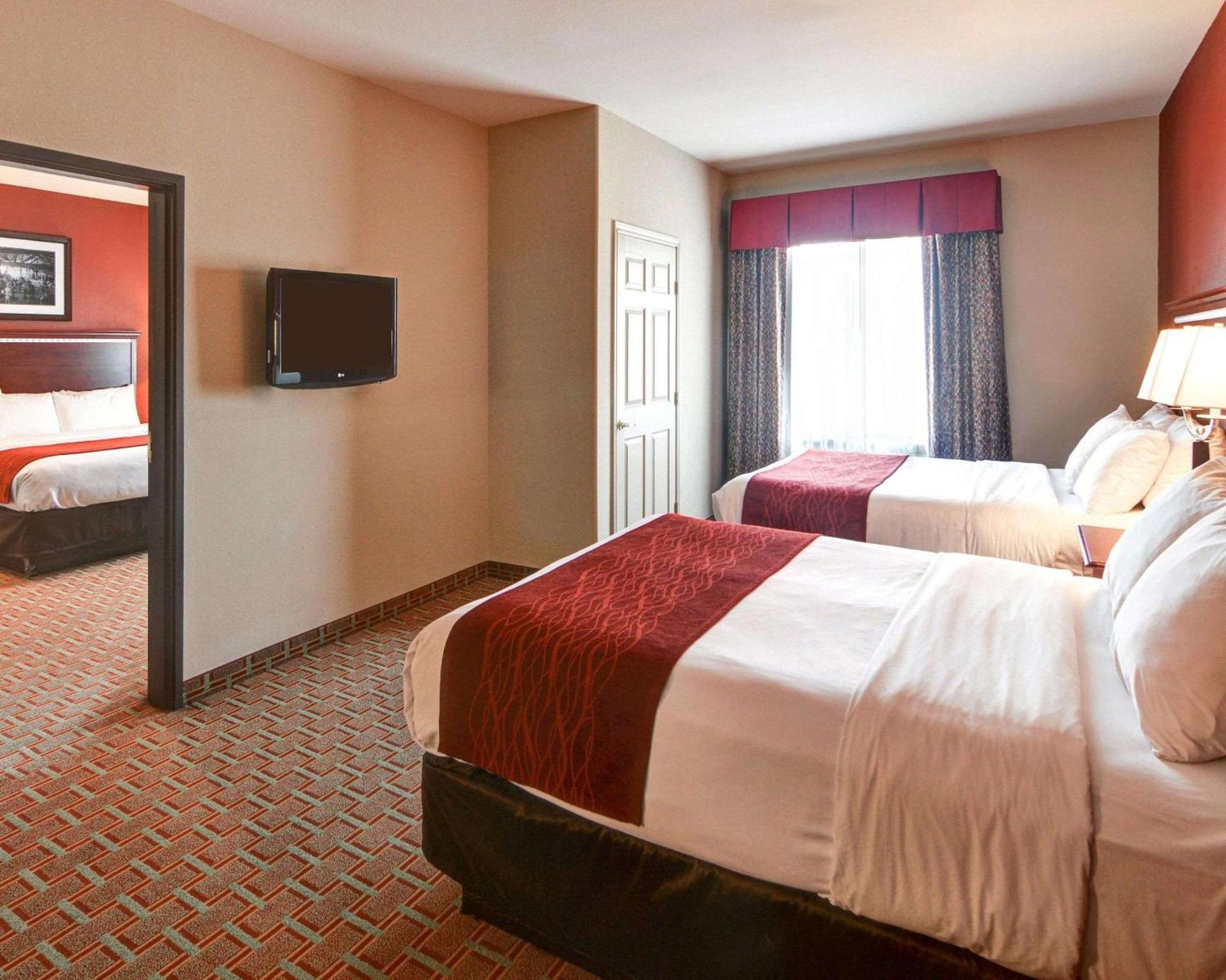 Comfort Suites Lake Worth photo 37