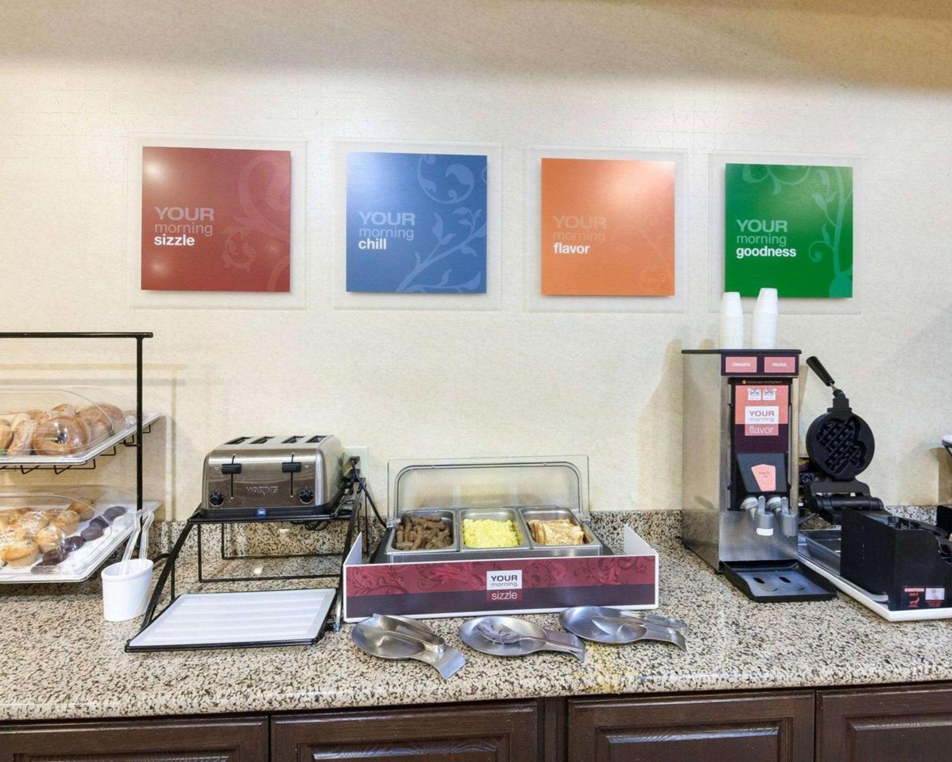Comfort Inn & Suites Regional Medical Center photo 30