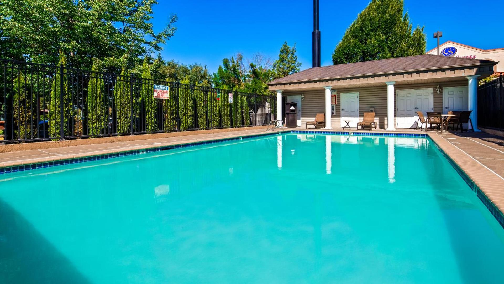 Best Western Plus Grand Manor Inn photo 37