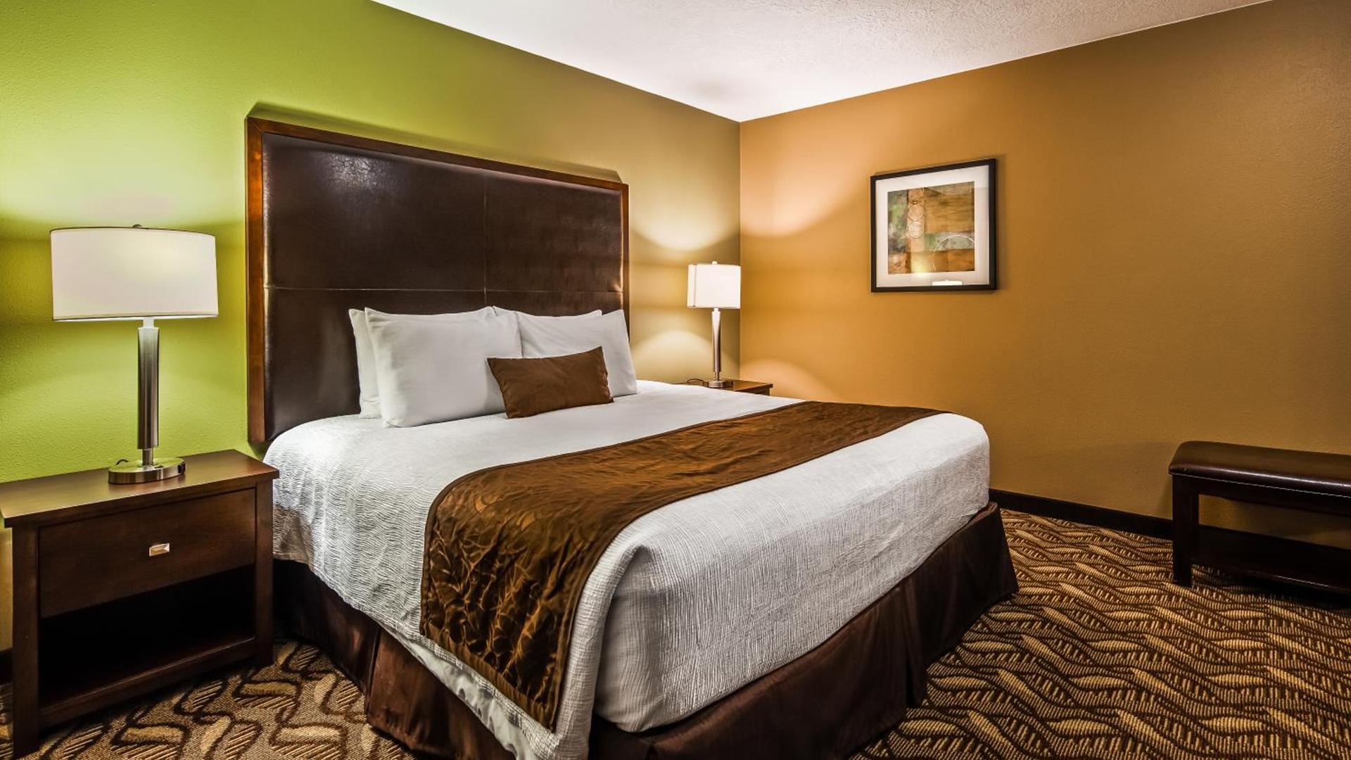 Best Western Plus Grand Manor Inn photo 38