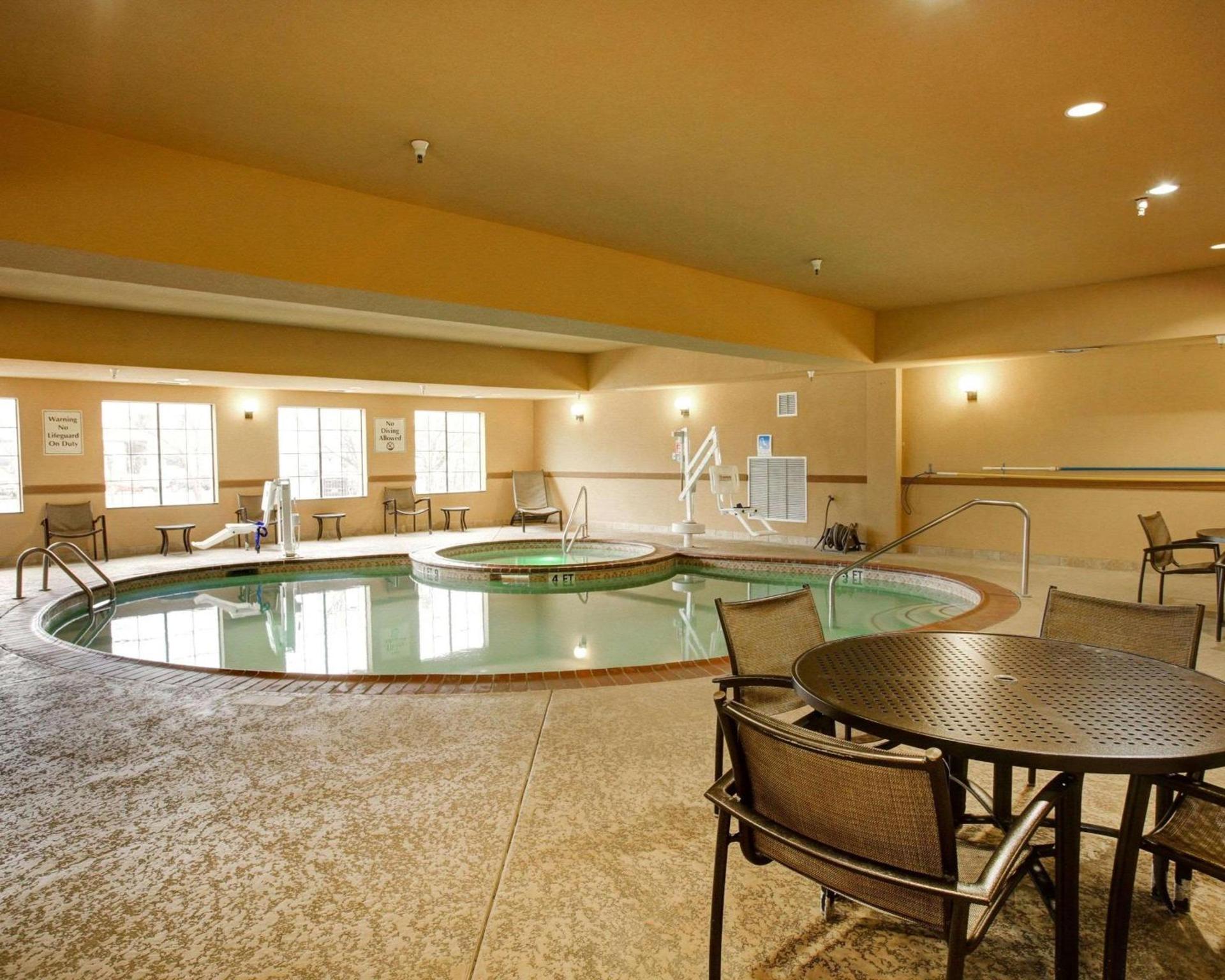 Comfort Suites Buda - Austin South photo 25