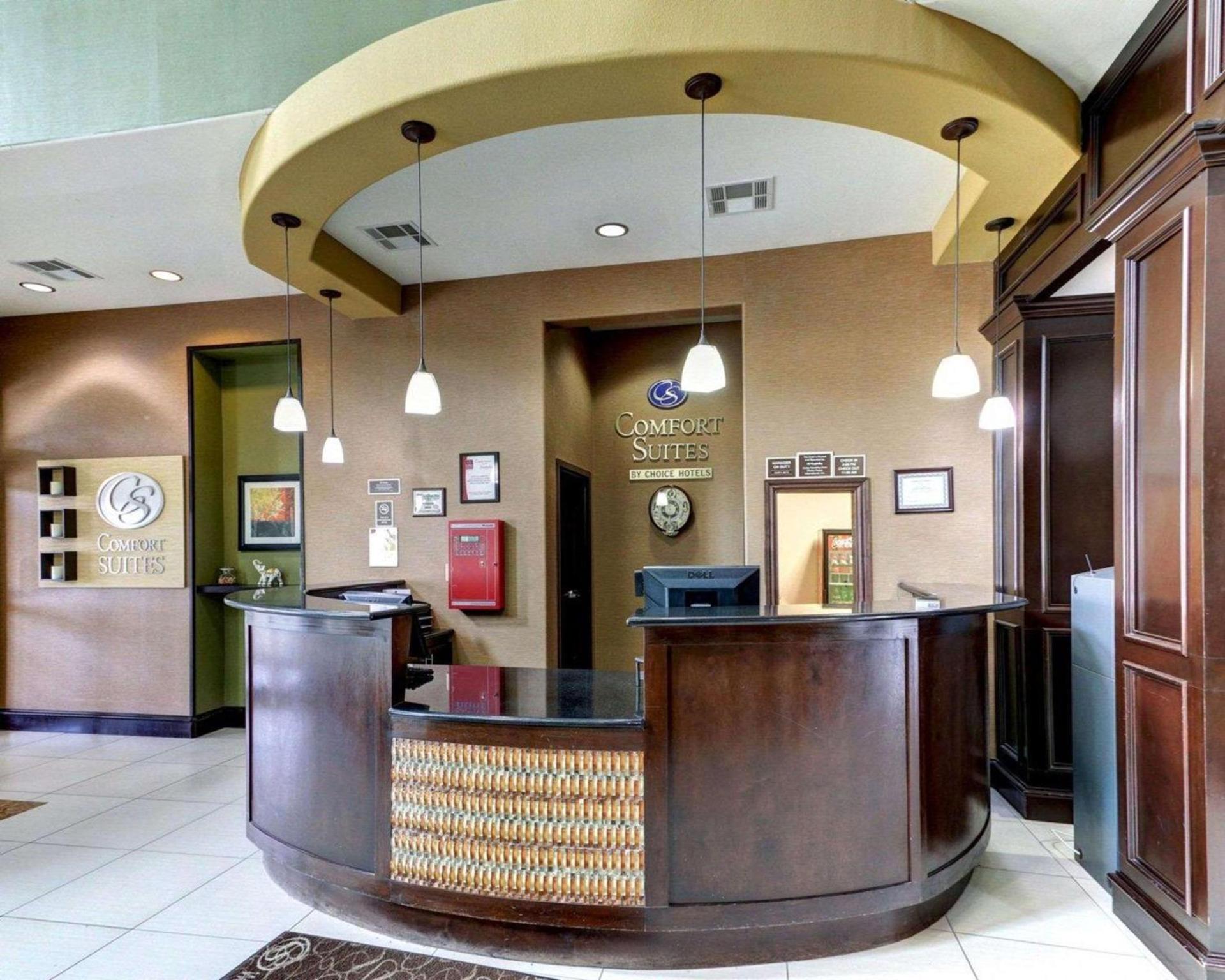 Comfort Suites Waxahachie - Dallas photo 4