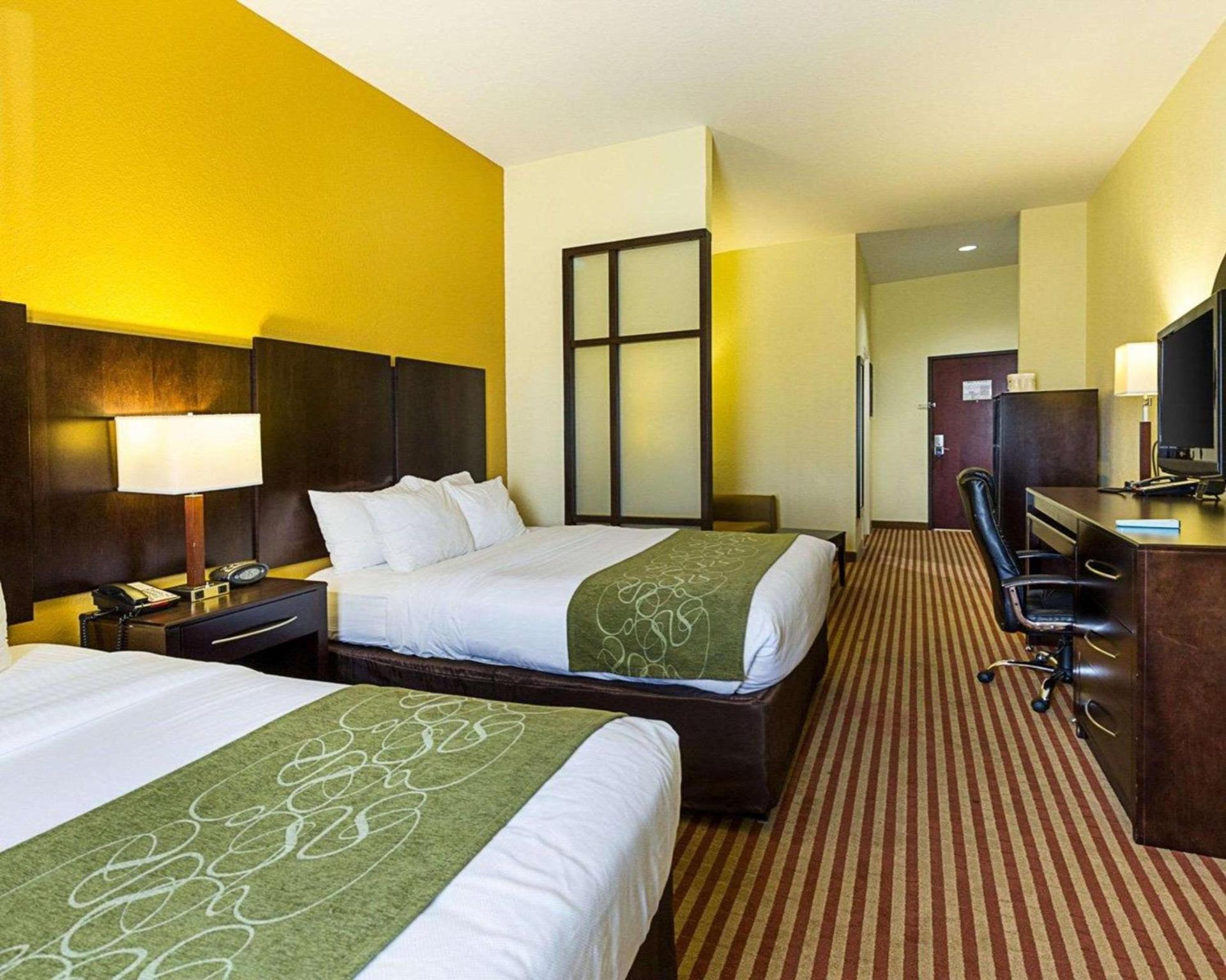Days Inn & Suites by Wyndham Houston / West Energy Corridor photo 29