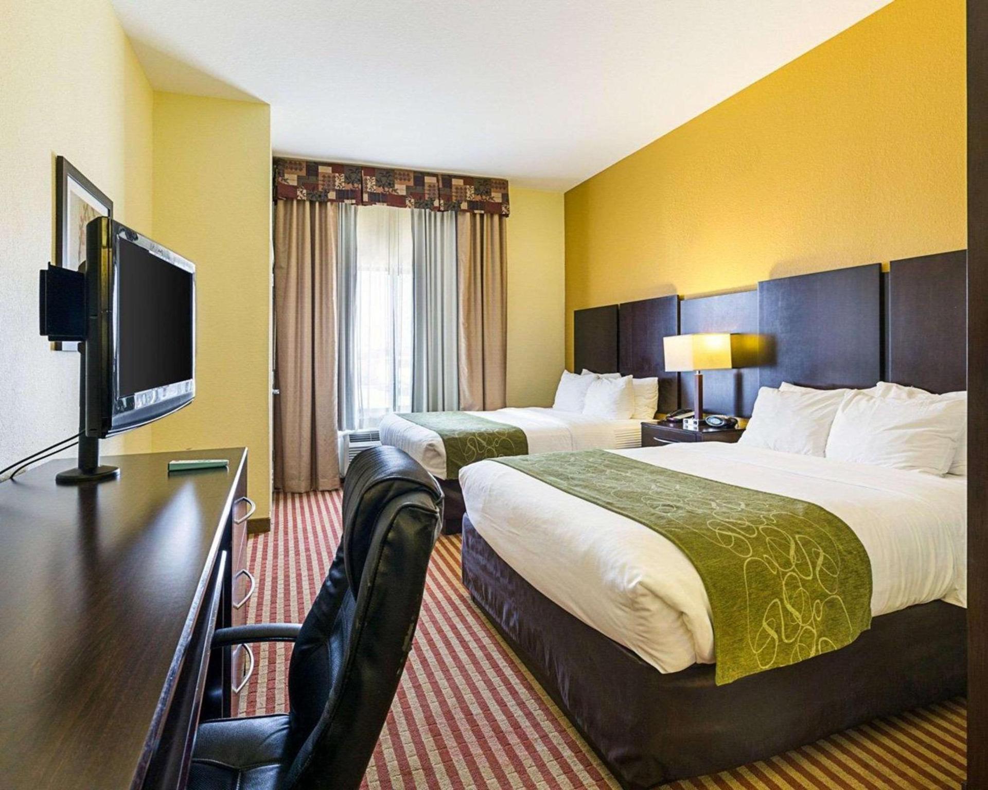 Days Inn & Suites by Wyndham Houston / West Energy Corridor photo 30