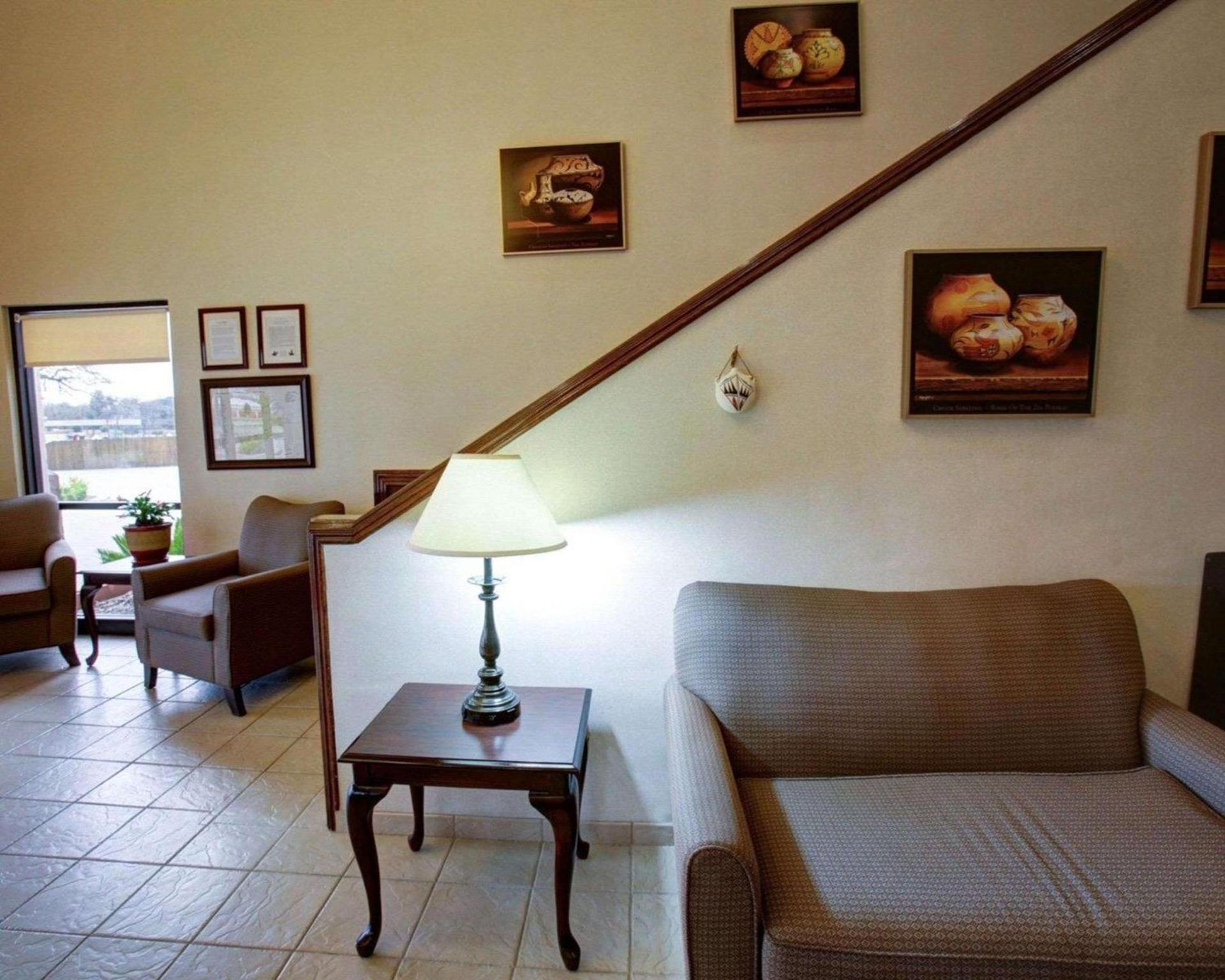 Quality Inn Rockdale photo 2