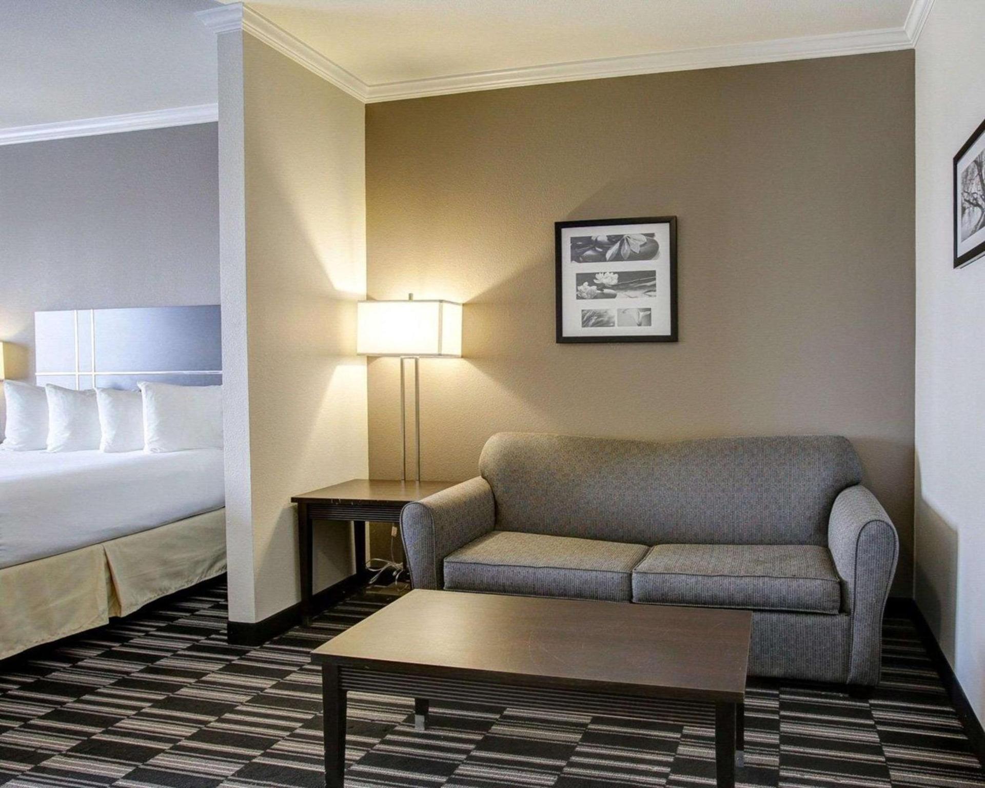 Quality Inn & Suites Bryan-College Station photo 4