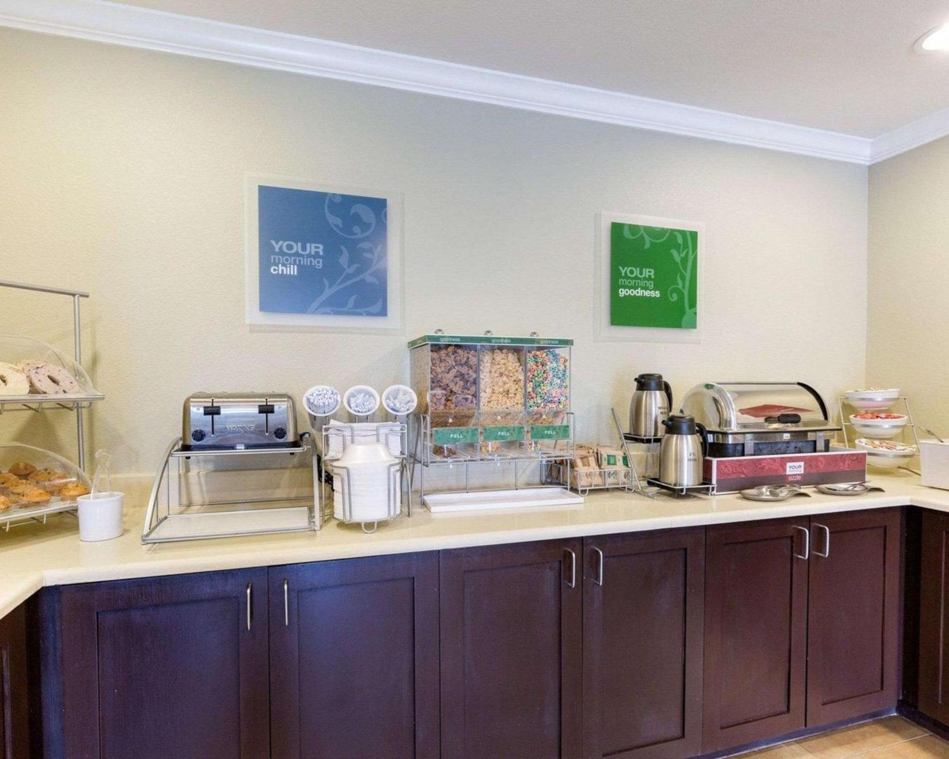 Comfort Suites near Westchase on Beltway 8 photo 31