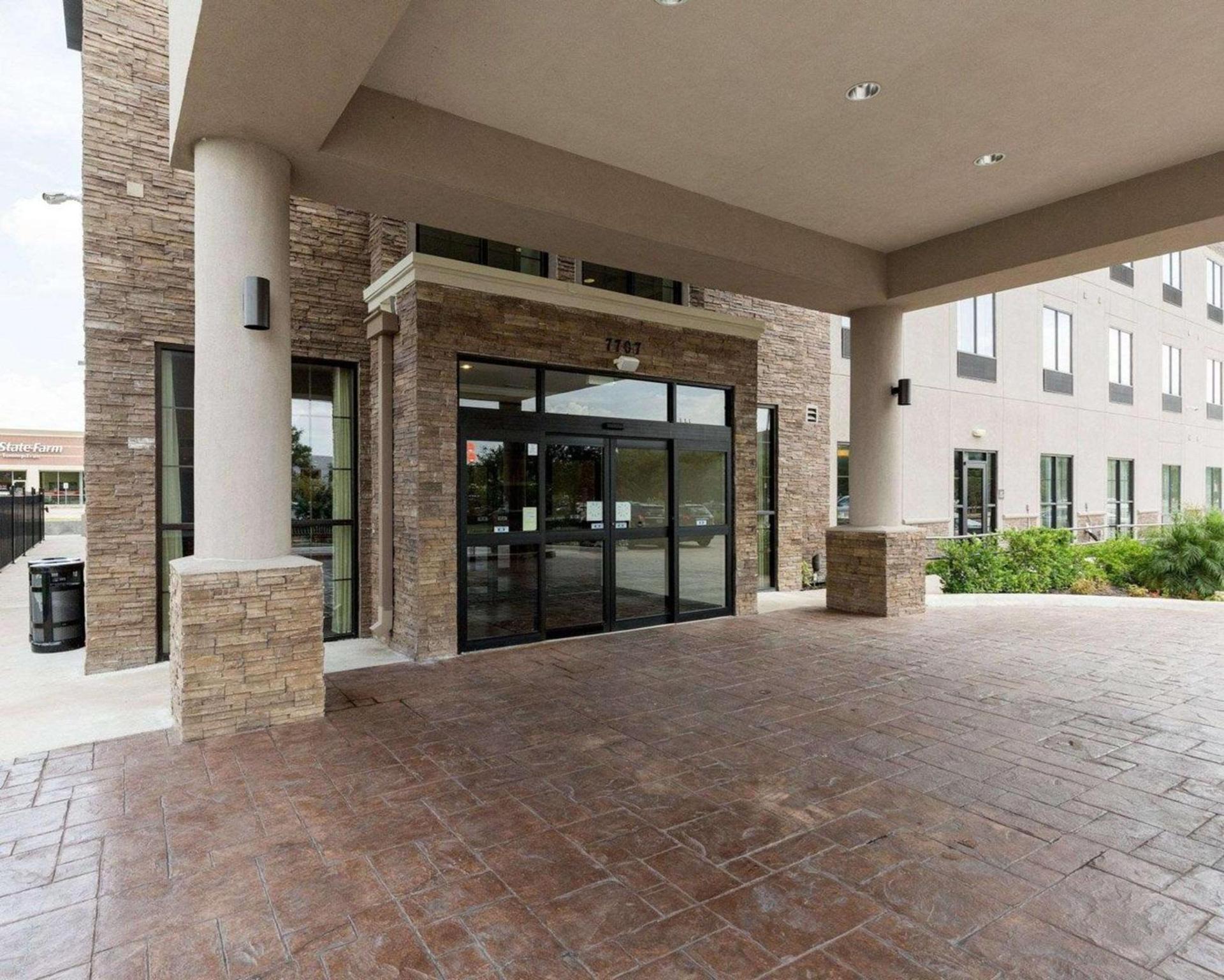 Comfort Suites near Westchase on Beltway 8 photo 7