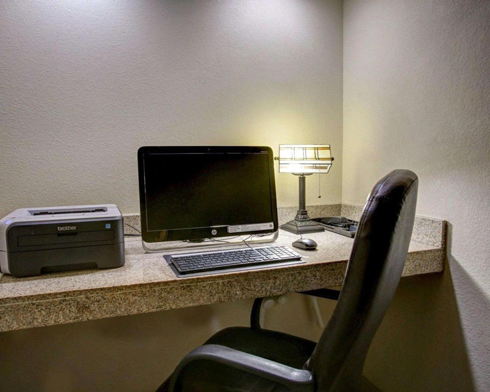 Quality Inn Rockdale photo 12