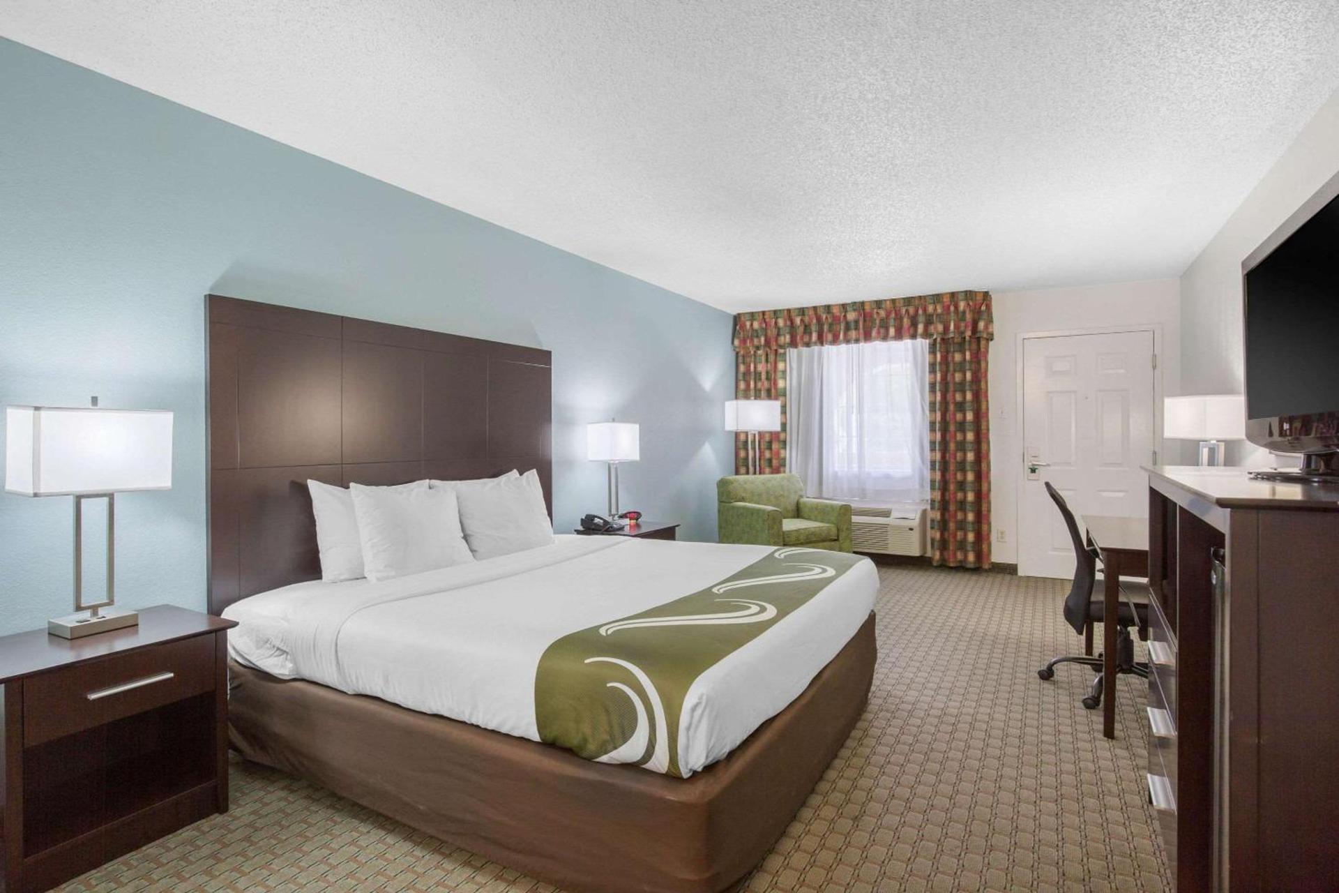 Quality Inn Clute Freeport photo 14