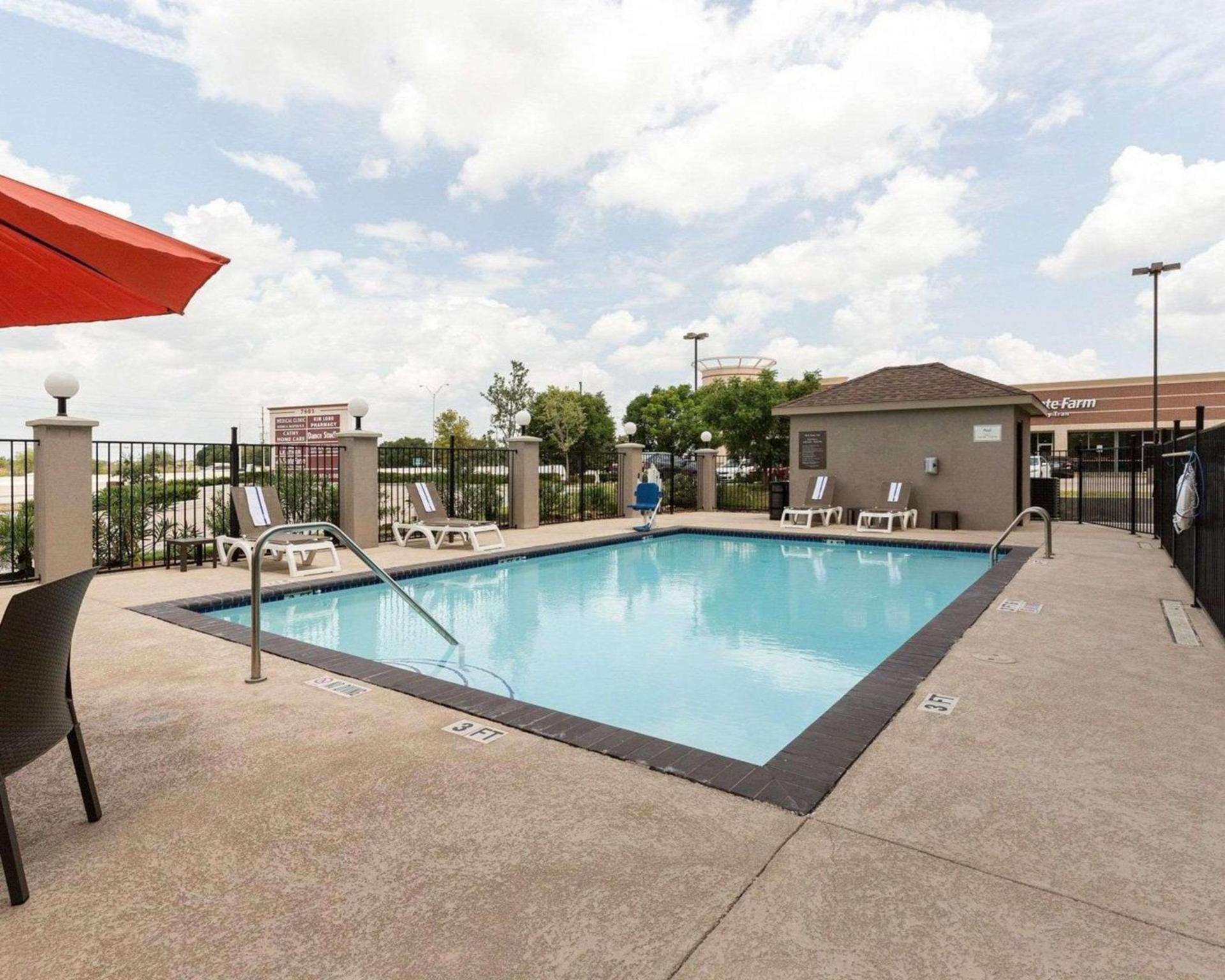 Comfort Suites near Westchase on Beltway 8 photo 24