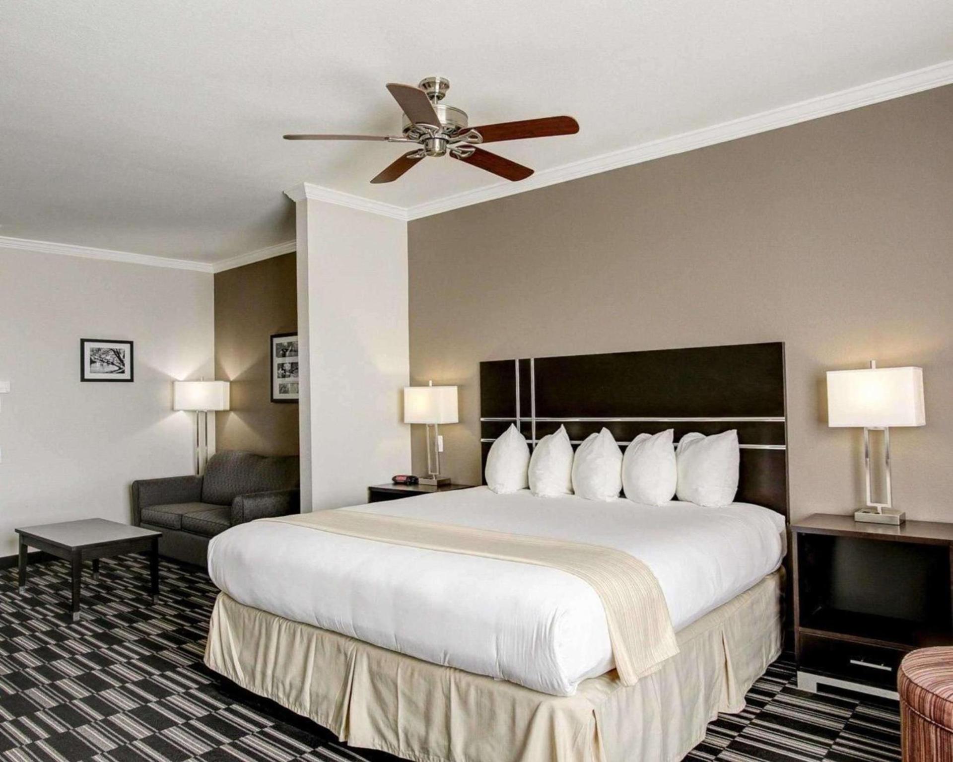 Quality Inn & Suites Bryan-College Station photo 33