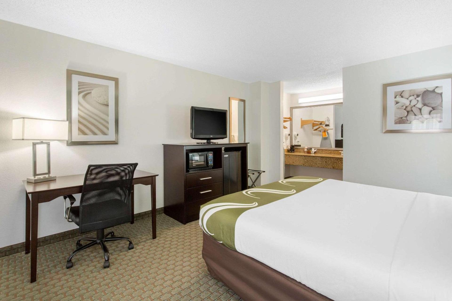 Quality Inn Clute Freeport photo 25