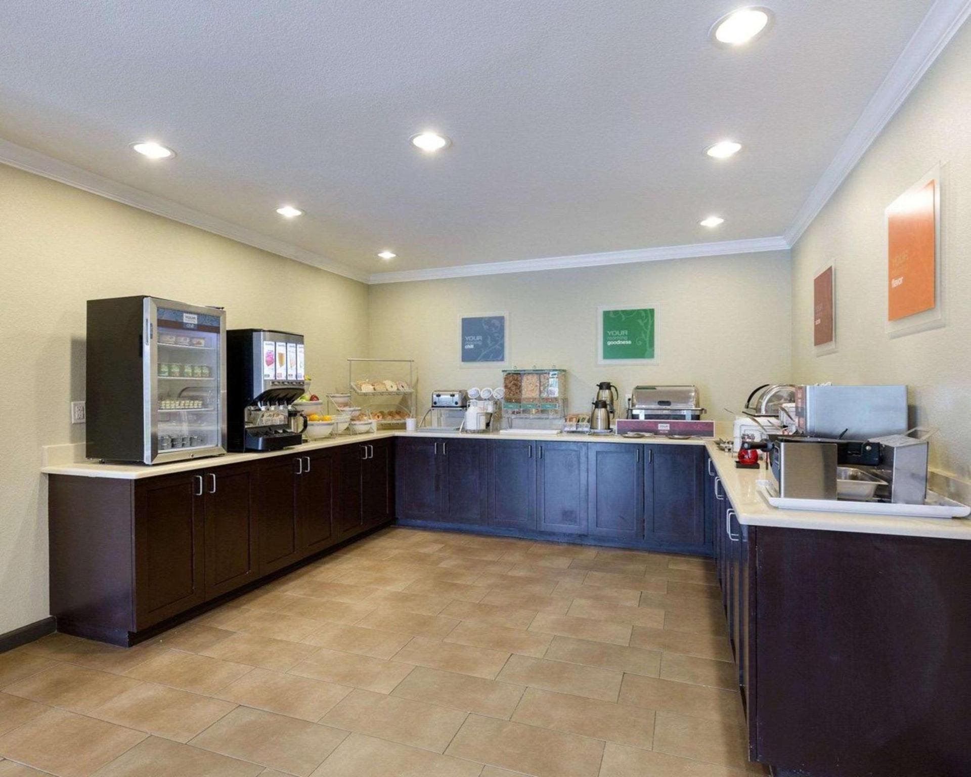 Comfort Suites near Westchase on Beltway 8 photo 30
