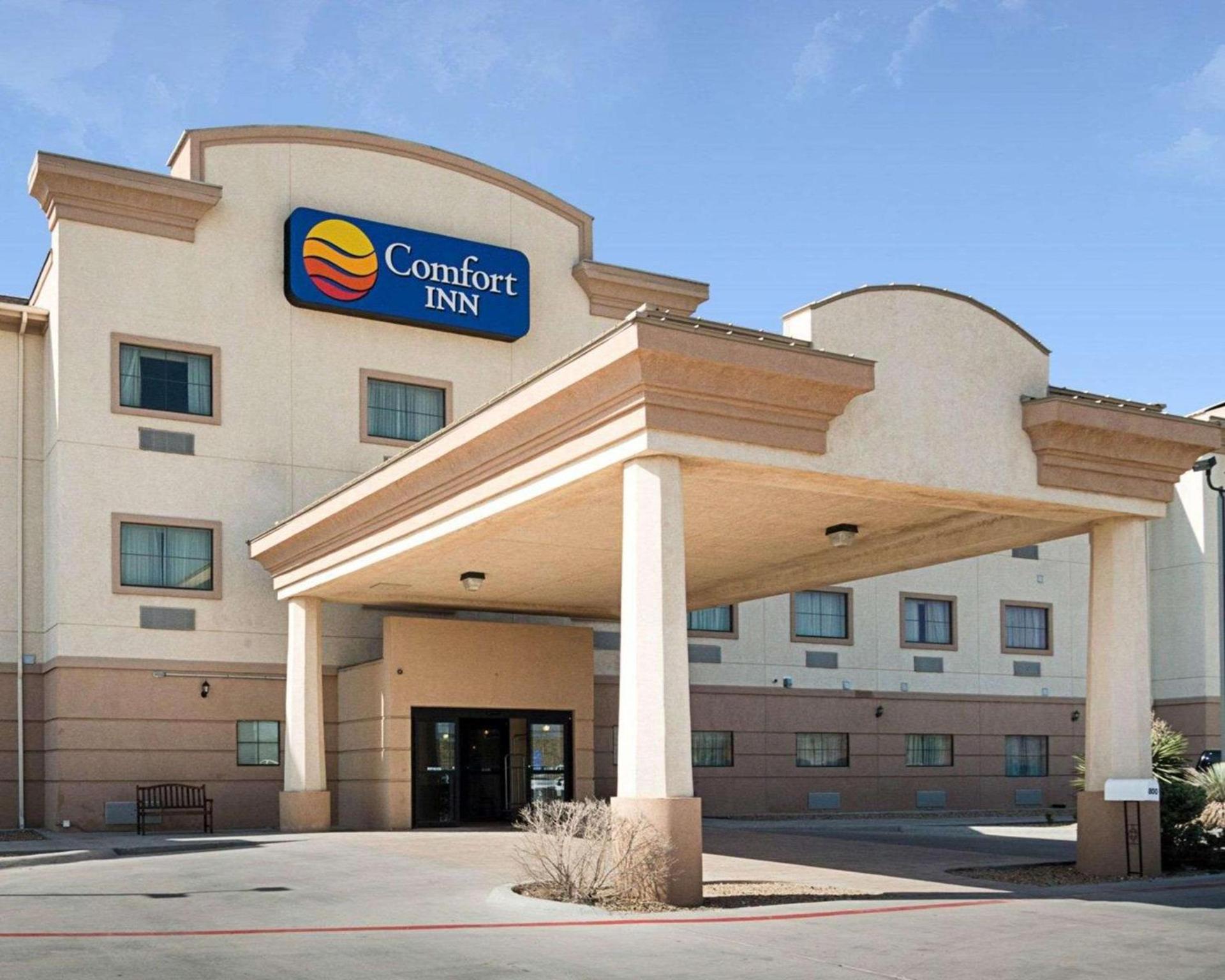 Comfort Inn I-20 Midland Stanton photo 7