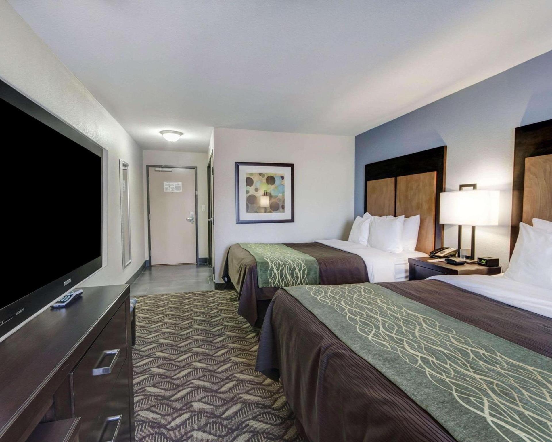 Comfort Inn & Suites El Paso I-10 Airport Area photo 9