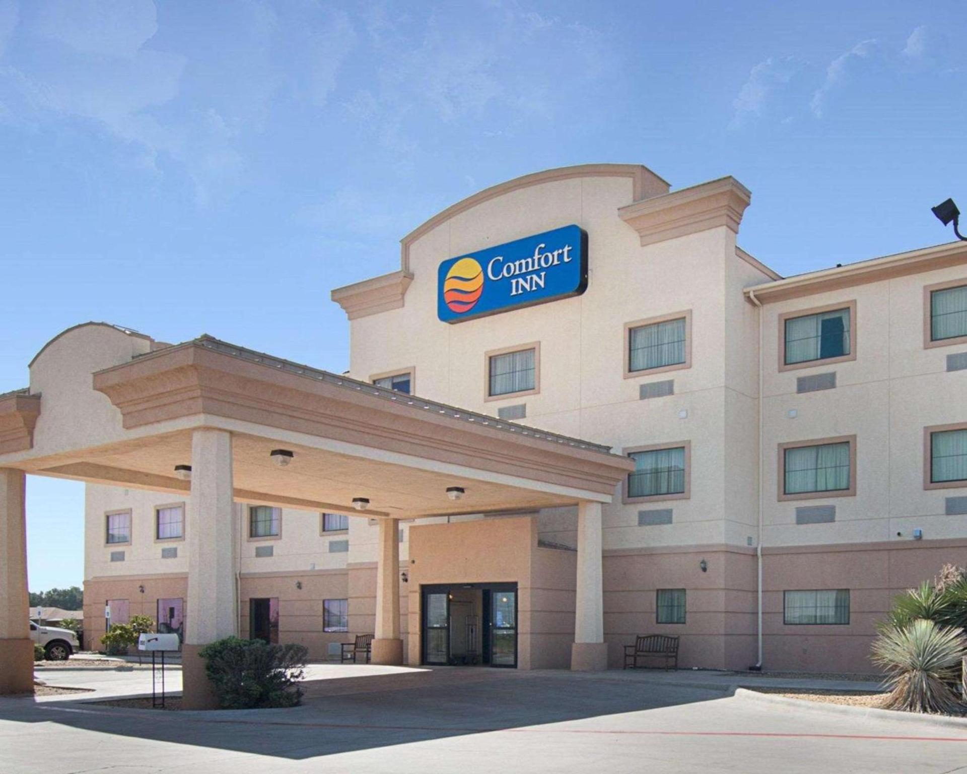 Comfort Inn I-20 Midland Stanton photo 1
