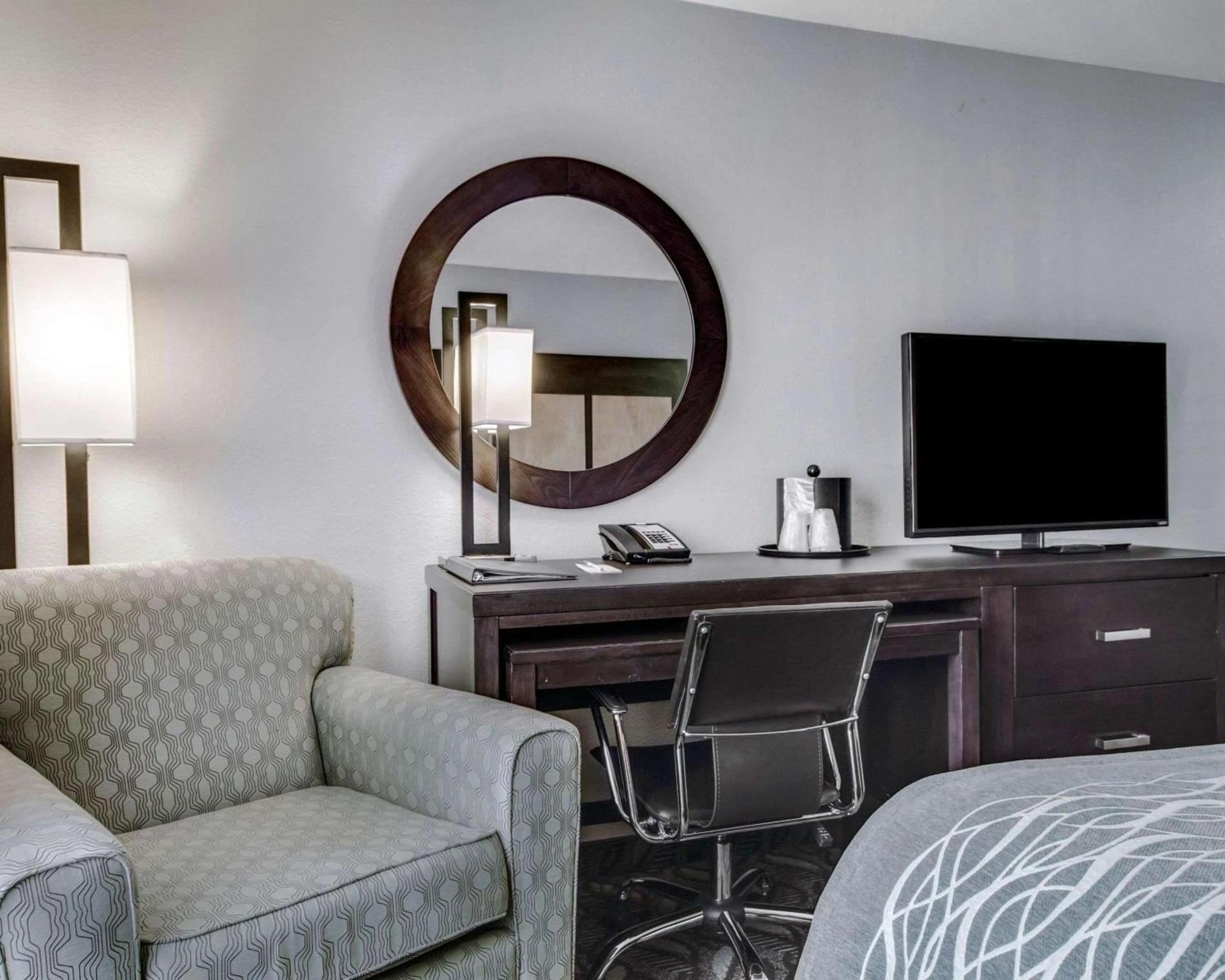 Comfort Inn & Suites El Paso I-10 Airport Area photo 15