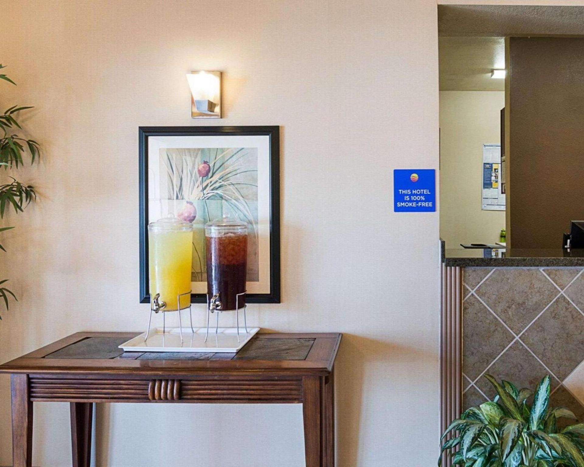 Comfort Inn I-20 Midland Stanton photo 10