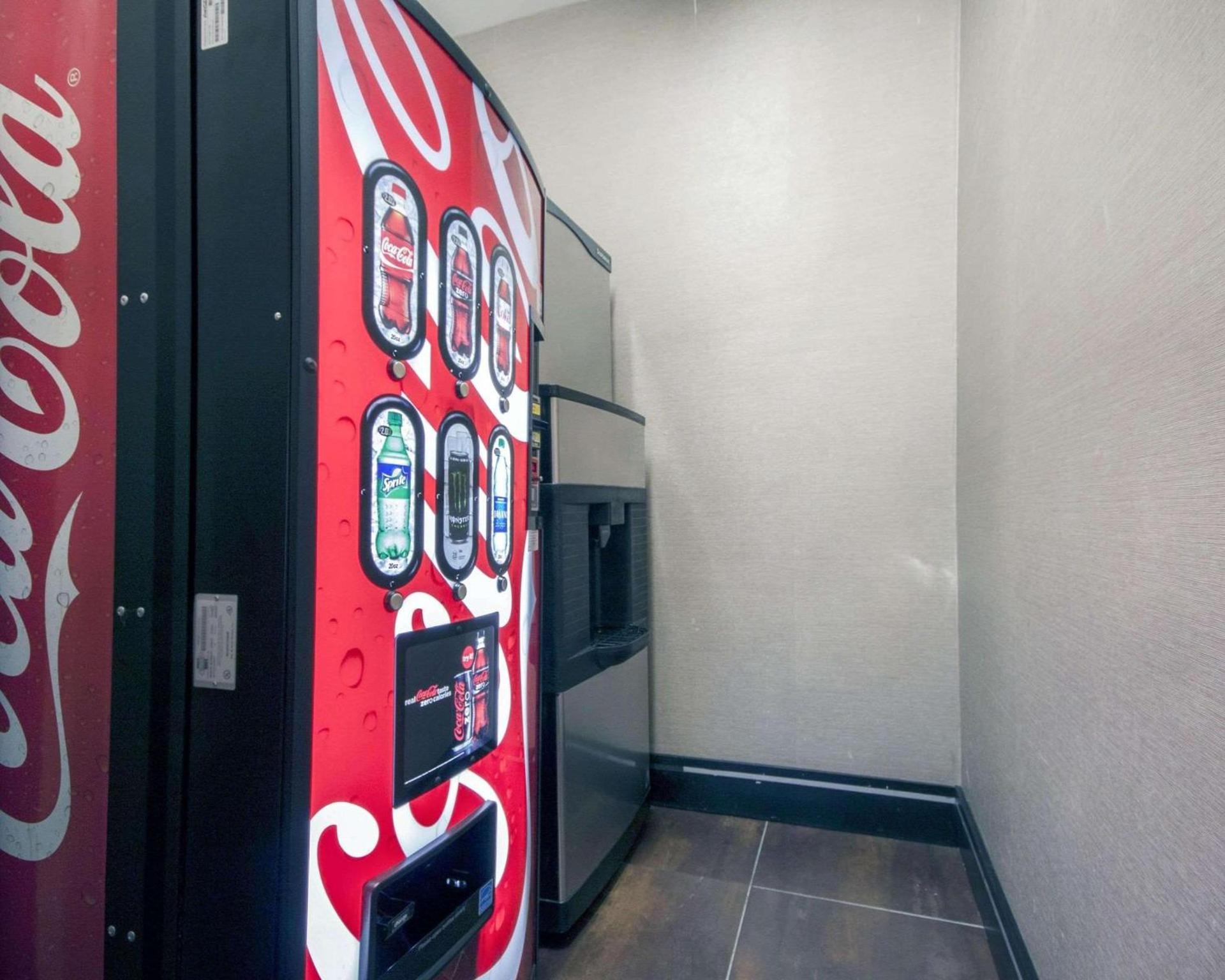 Comfort Inn & Suites El Paso I-10 Airport Area photo 34