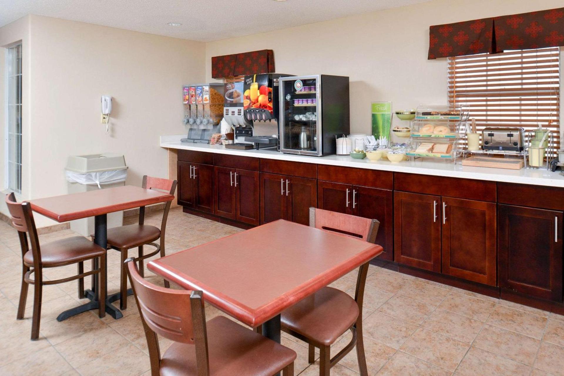 Quality Inn Van Horn photo 23
