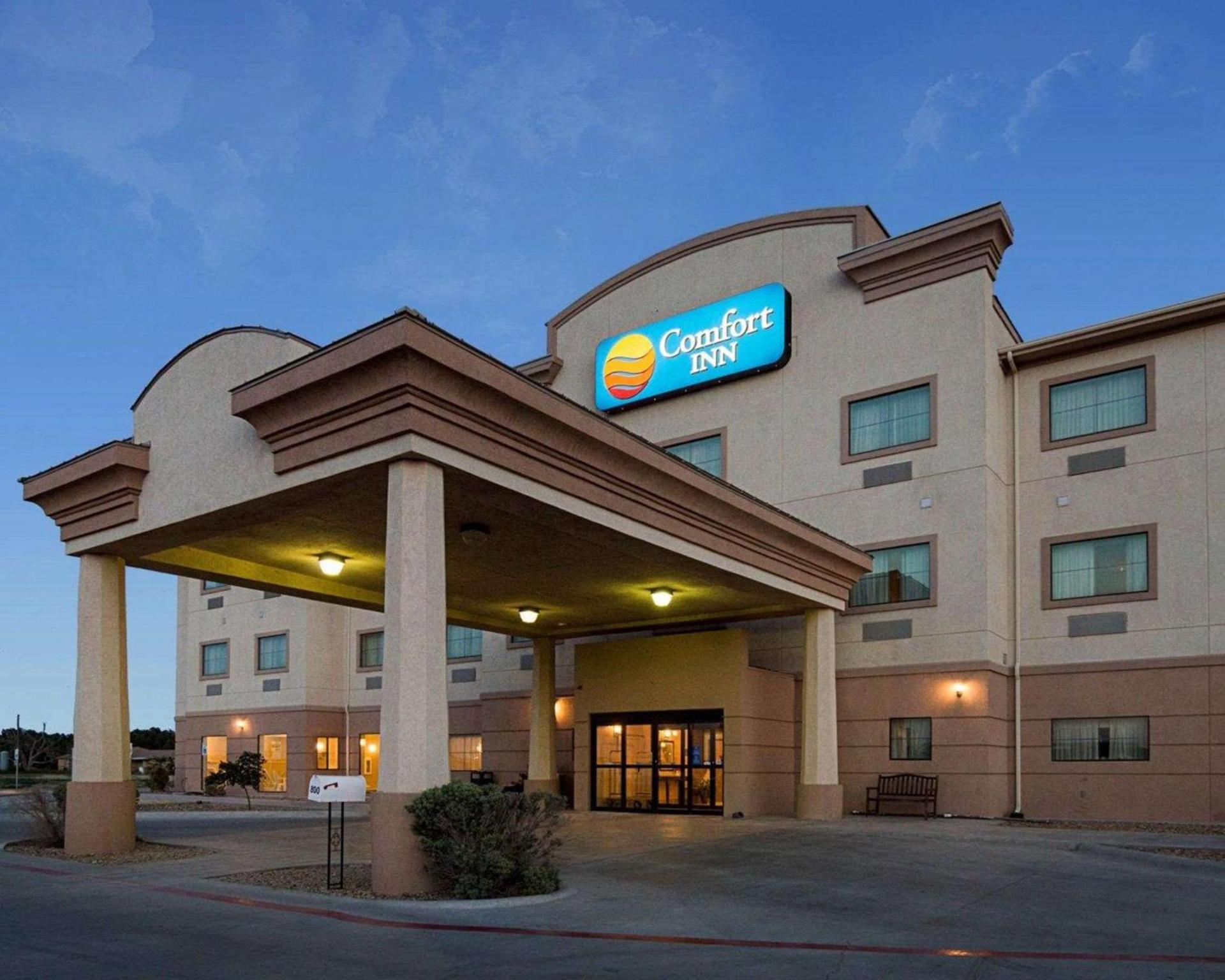 Comfort Inn I-20 Midland Stanton photo 18