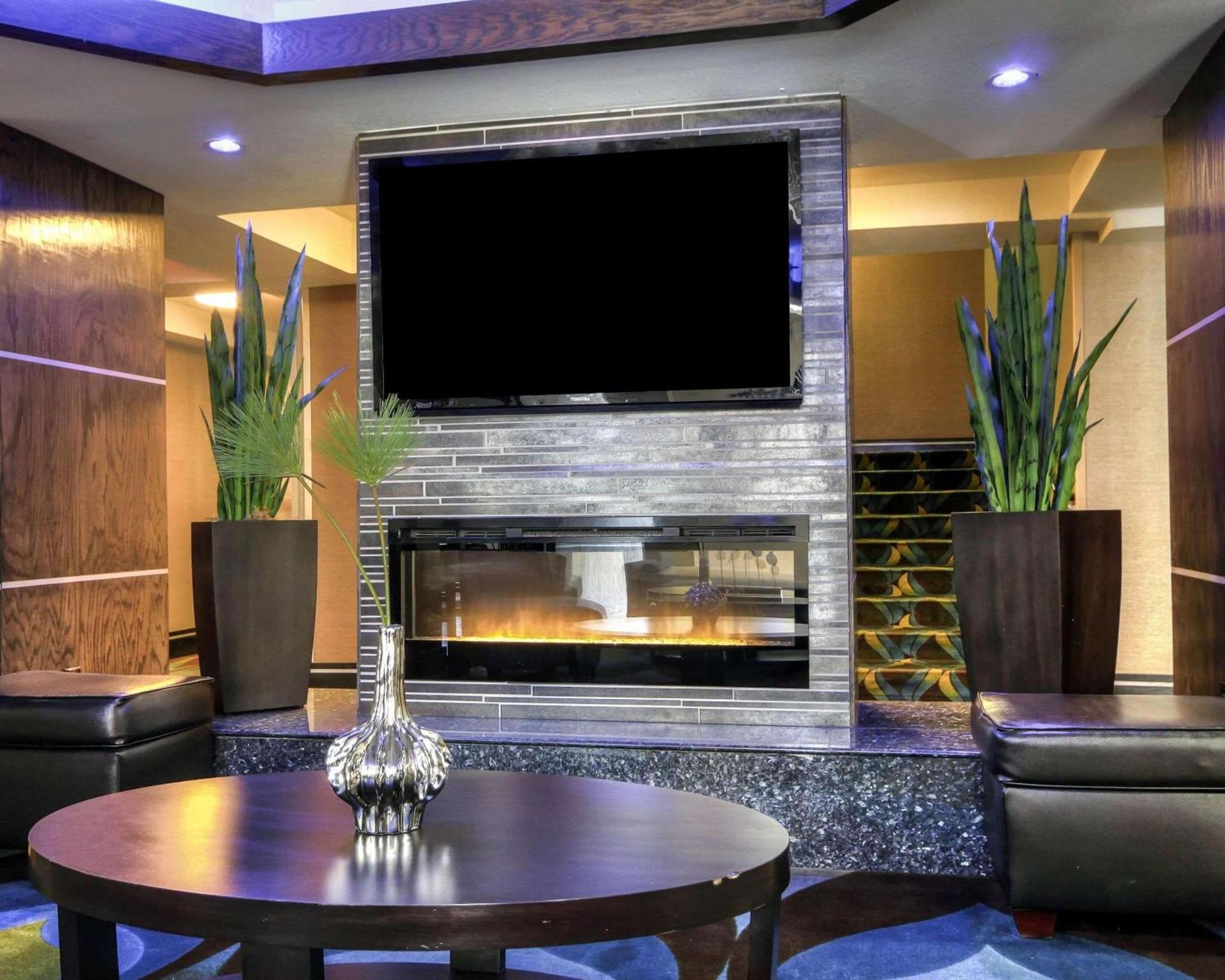 Comfort Inn & Suites El Paso I-10 Airport Area photo 5