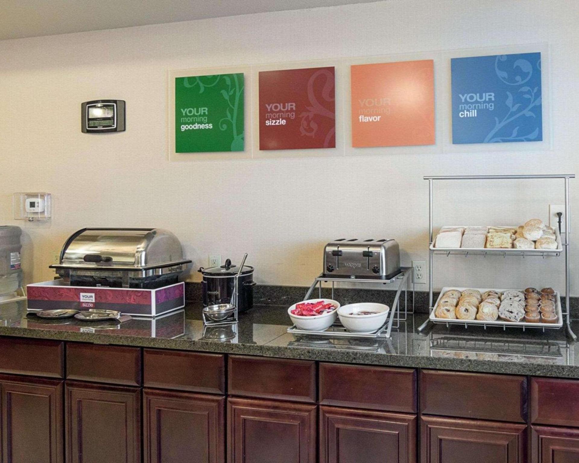Comfort Inn I-20 Midland Stanton photo 20