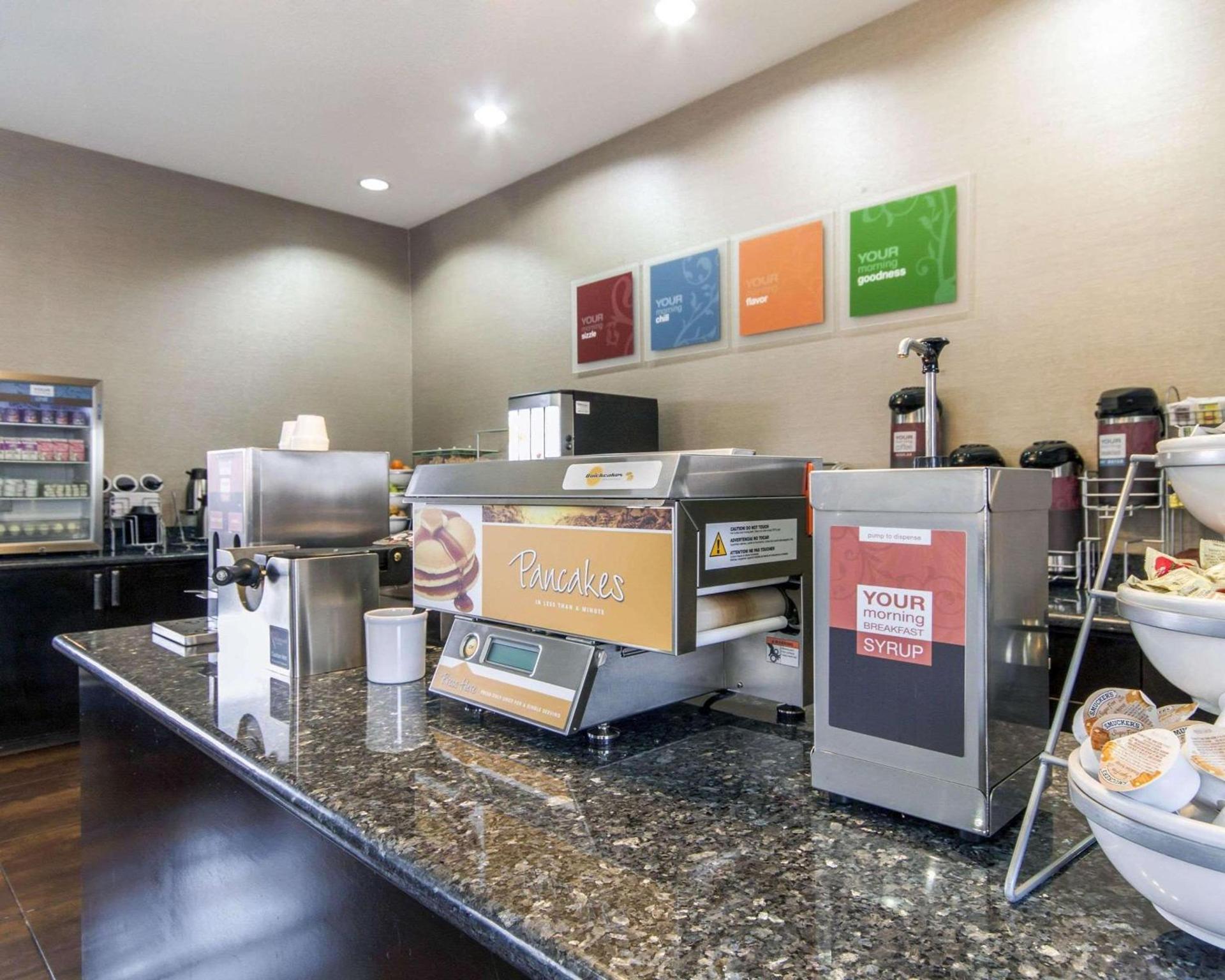 Comfort Inn & Suites El Paso I-10 Airport Area photo 33