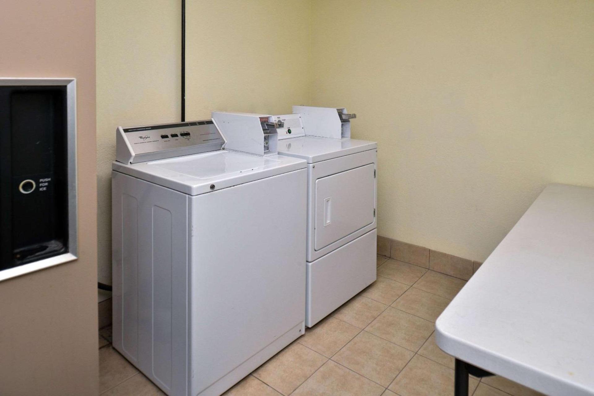 Quality Inn Van Horn photo 25