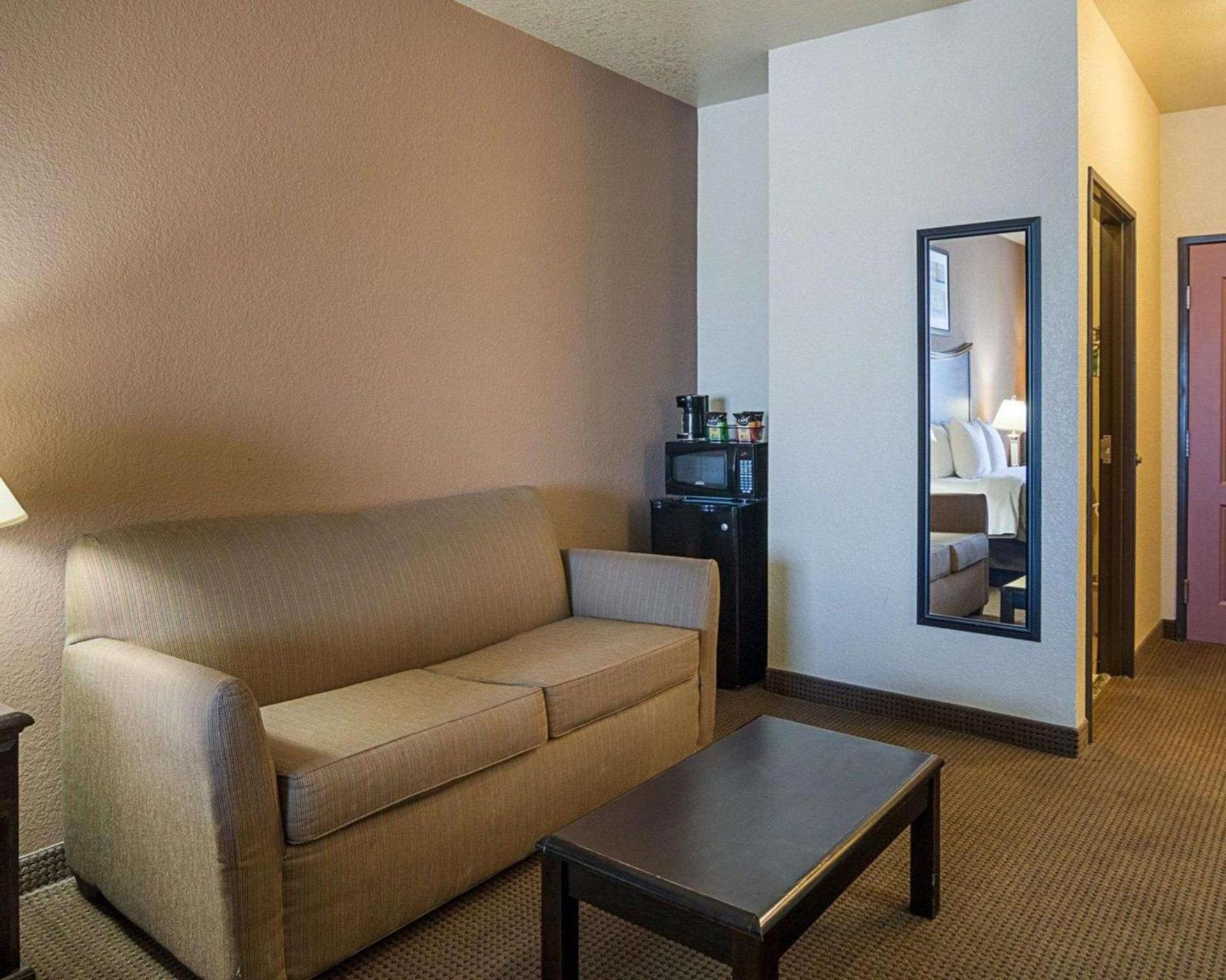 Comfort Inn I-20 Midland Stanton photo 28