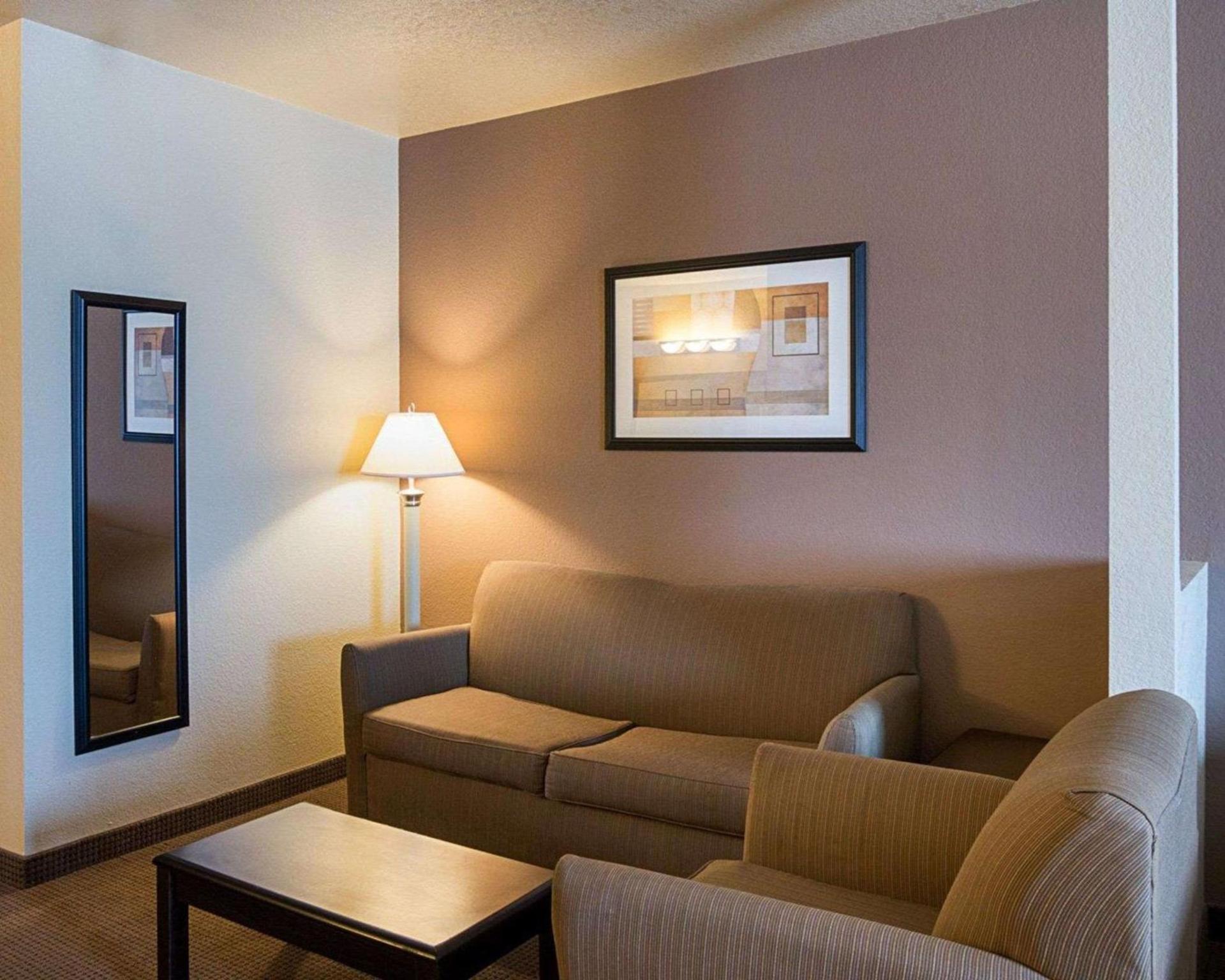 Comfort Inn I-20 Midland Stanton photo 34