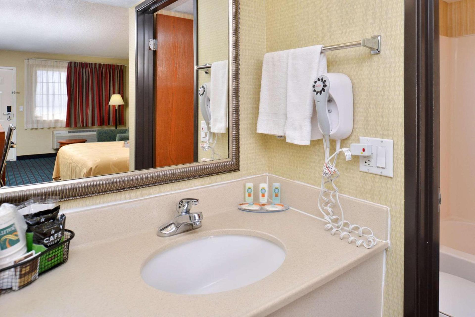 Quality Inn Van Horn photo 15