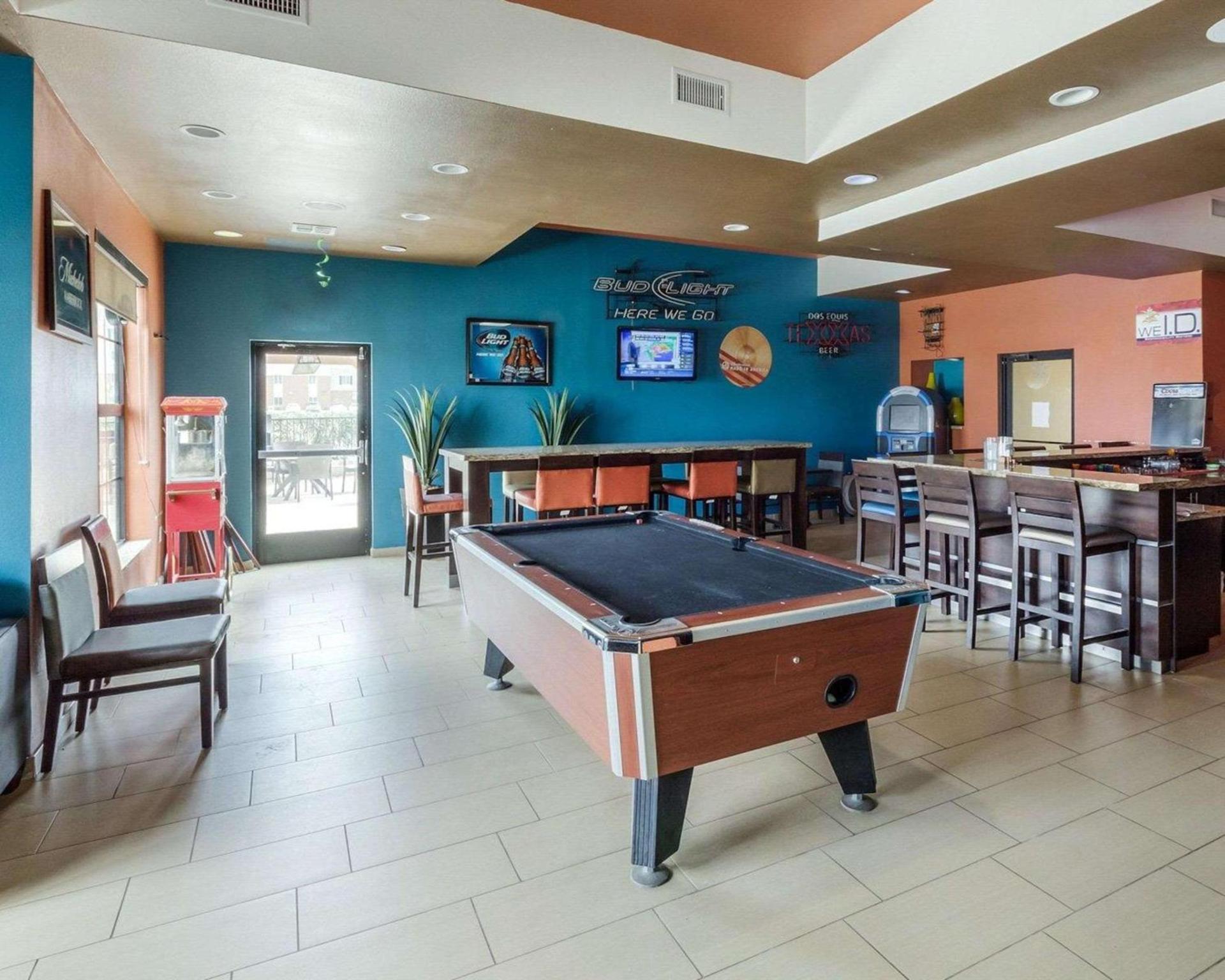 Comfort Suites Cotulla near I-35 photo 23