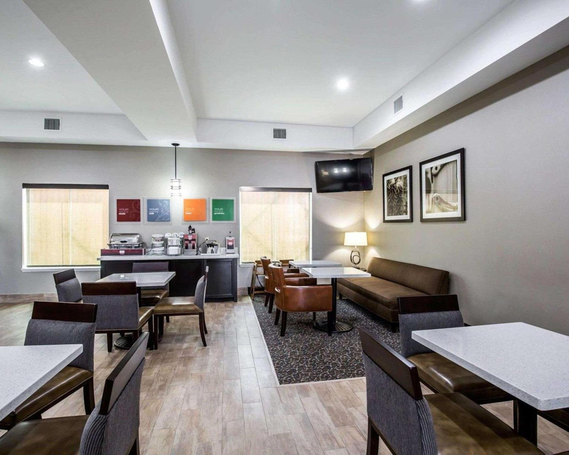 Comfort Suites Northwest - Cy - Fair photo 19