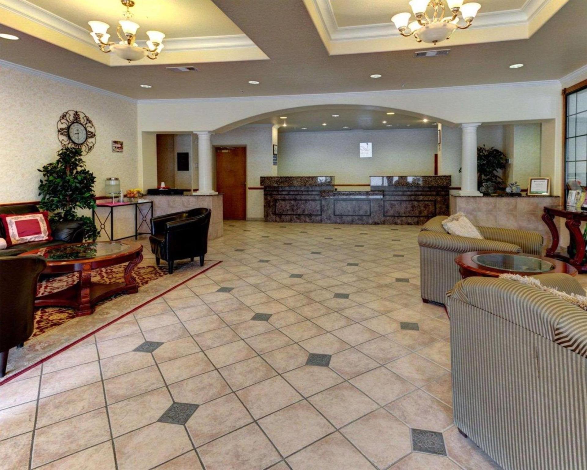 Quality Inn & Suites Glen Rose photo 8