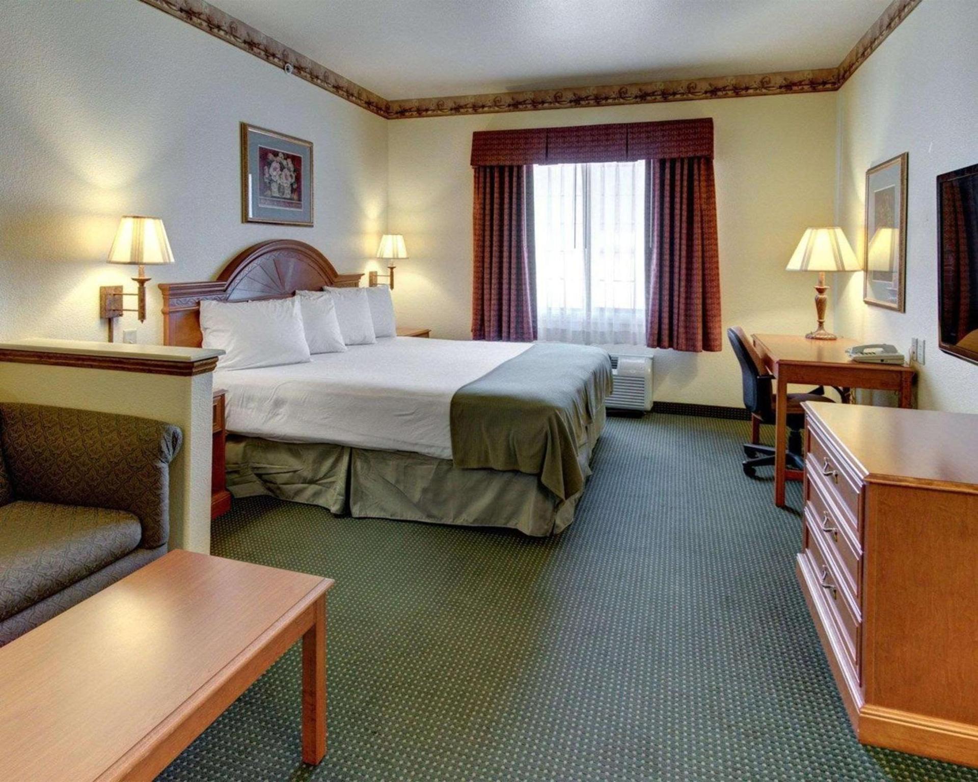 Quality Inn & Suites Glen Rose photo 10